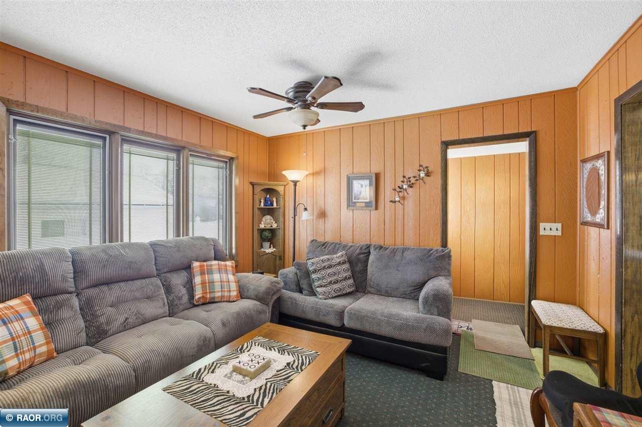 2418 4th Ave E, Hibbing, MN 55746 Listing Photo  10