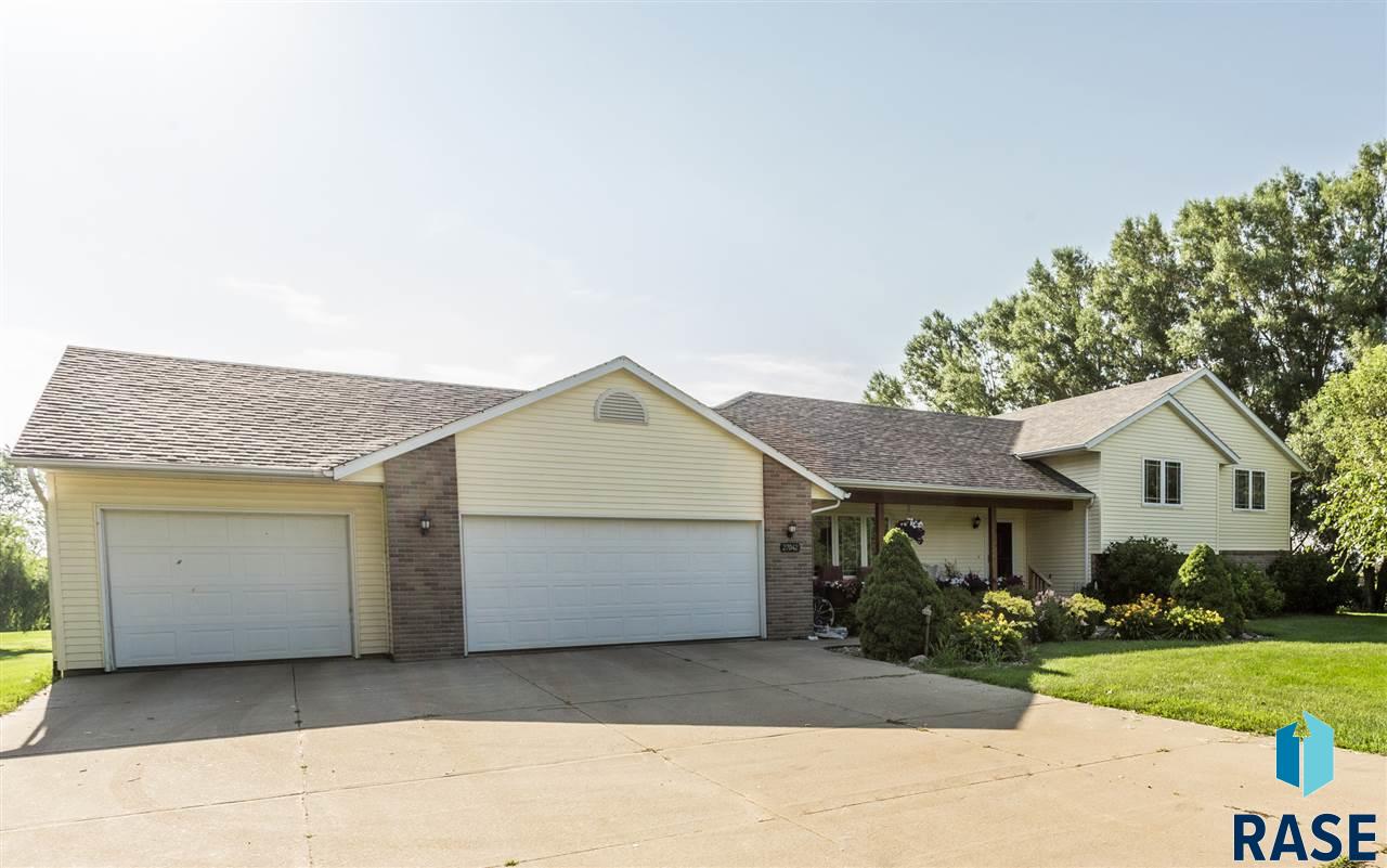 The Experience Real Estate 27042 Reynolds Pl Sioux Falls Sd