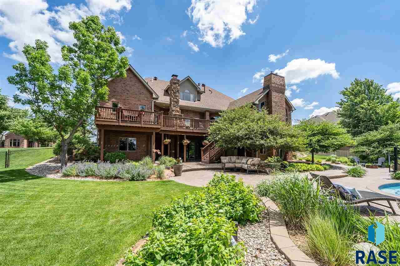 2817 S ST FRANCIS LN, SIOUX FALLS, SD 57103 Krista Marx