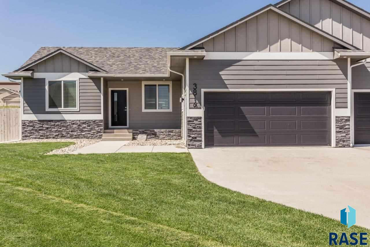 The Experience Real Estate 3816 S Attalia Ct Sioux Falls Sd 57110 Real Estate Listing