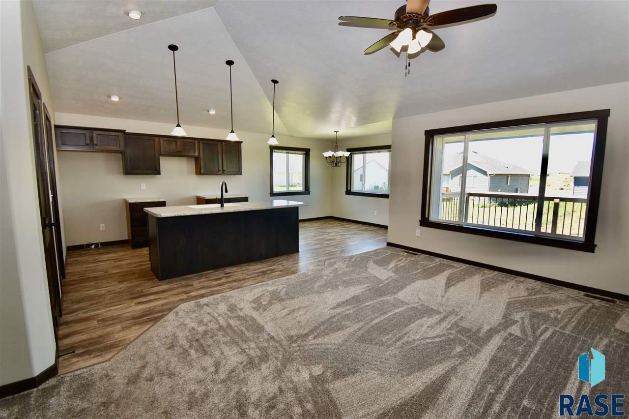 The Experience Real Estate 4005 S Appollonia Ct Sioux Falls Sd 57110 Real Estate Listing
