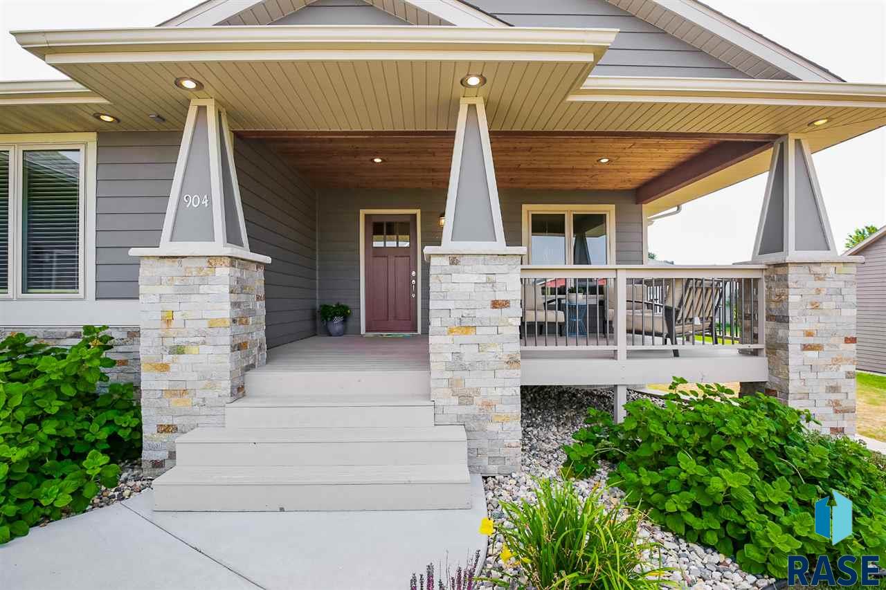 The Experience Real Estate 904 Birdie Dr Dell Rapids Sd 57022 Real Estate Listing