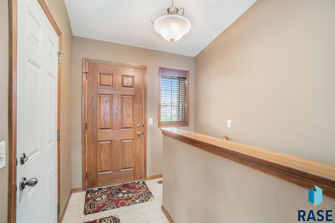 The Experience Real Estate 2904 S Grinnell Ave Sioux Falls Sd 57106 Real Estate Listing