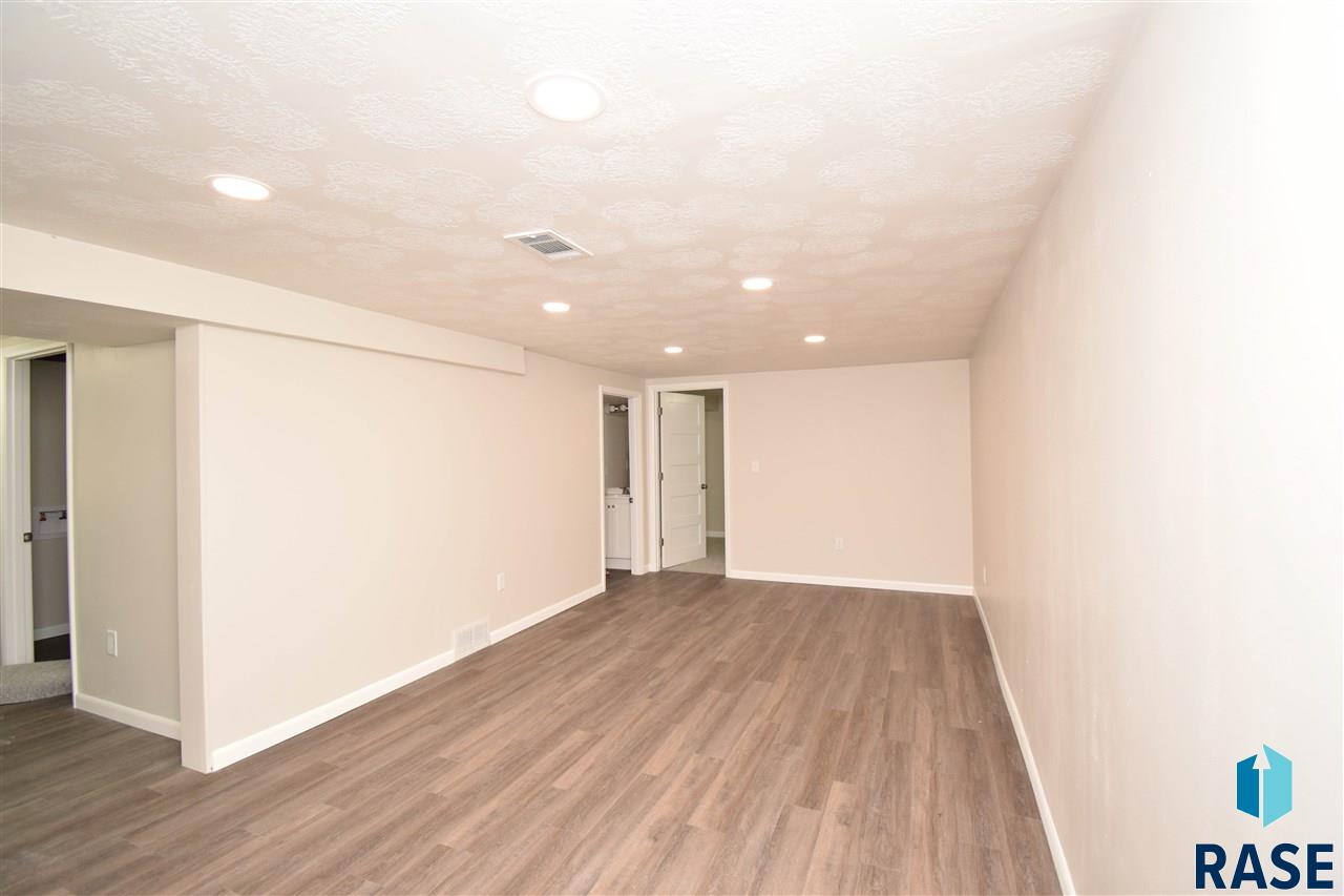 The Experience Real Estate 717 N Blauvelt Ave Sioux Falls Sd 57103 Real Estate Listing