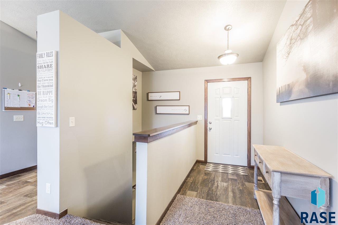 The Experience Real Estate 6700 W 5th St Sioux Falls Sd 57107 Real Estate Listing