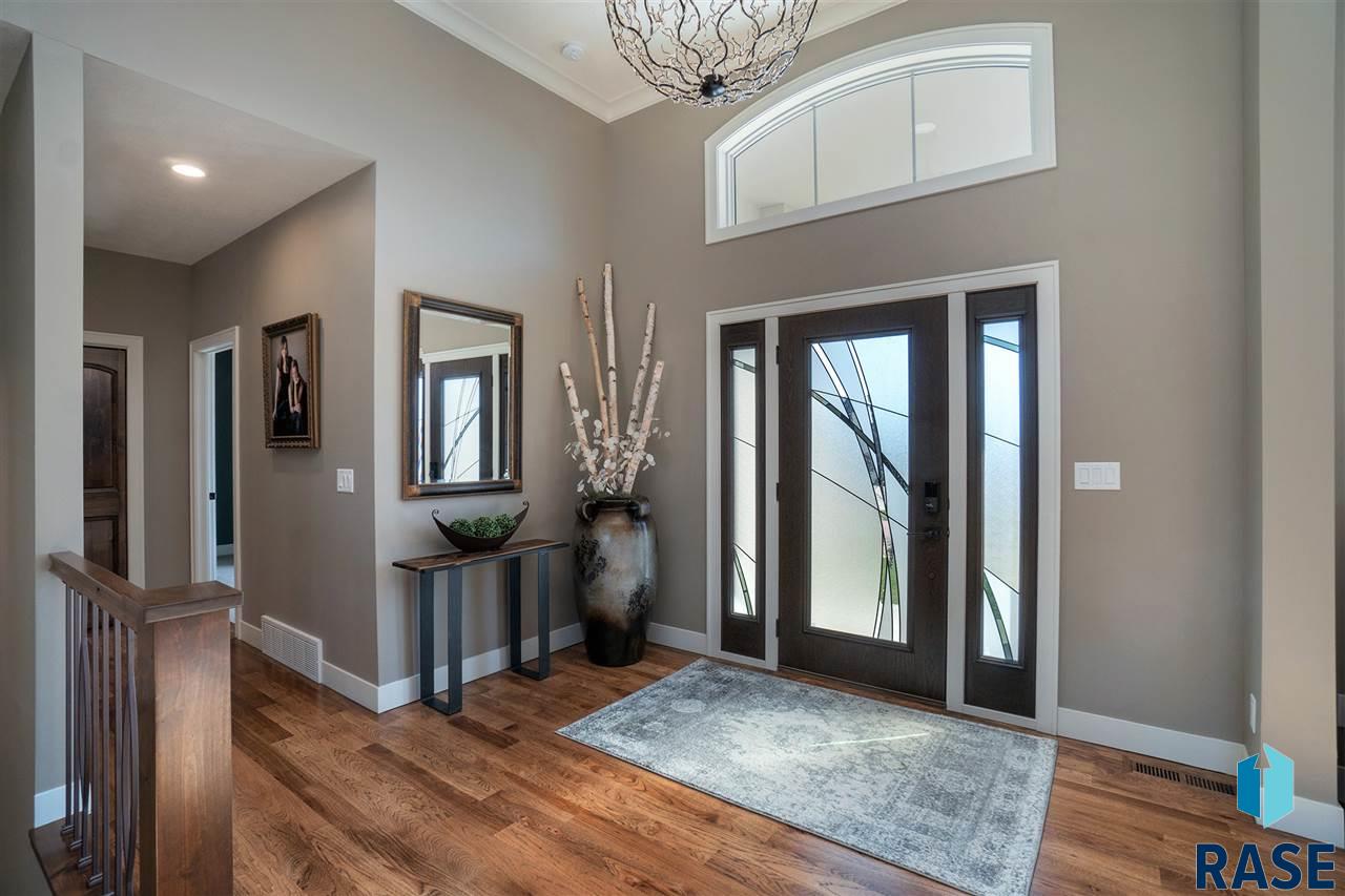 The Experience Real Estate 5401 S Sweetwater Pl Sioux Falls Sd 57108 Real Estate Listing