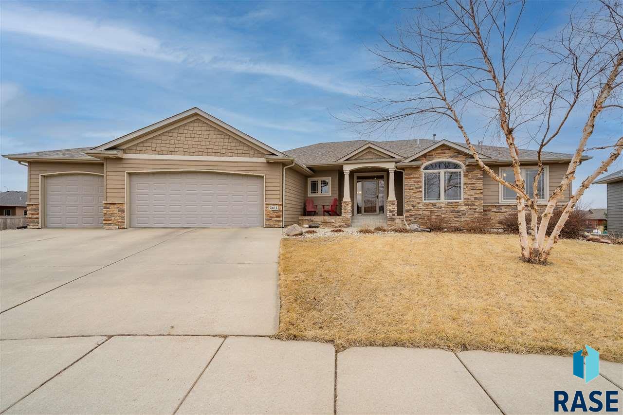 5104 S Durham Circle Sioux Falls SD 57108