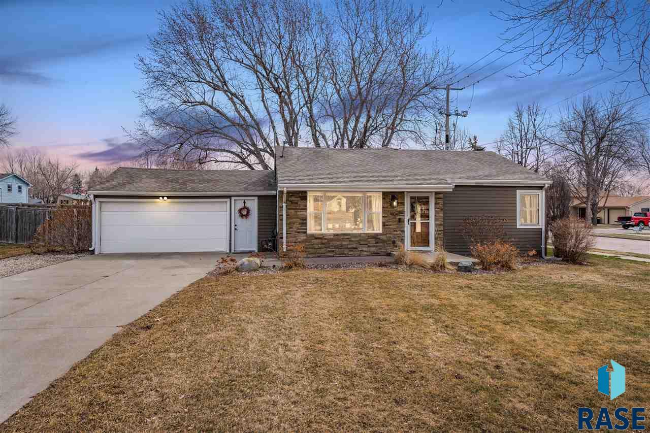 4104 Marion Road, Sioux Falls, SD 57106