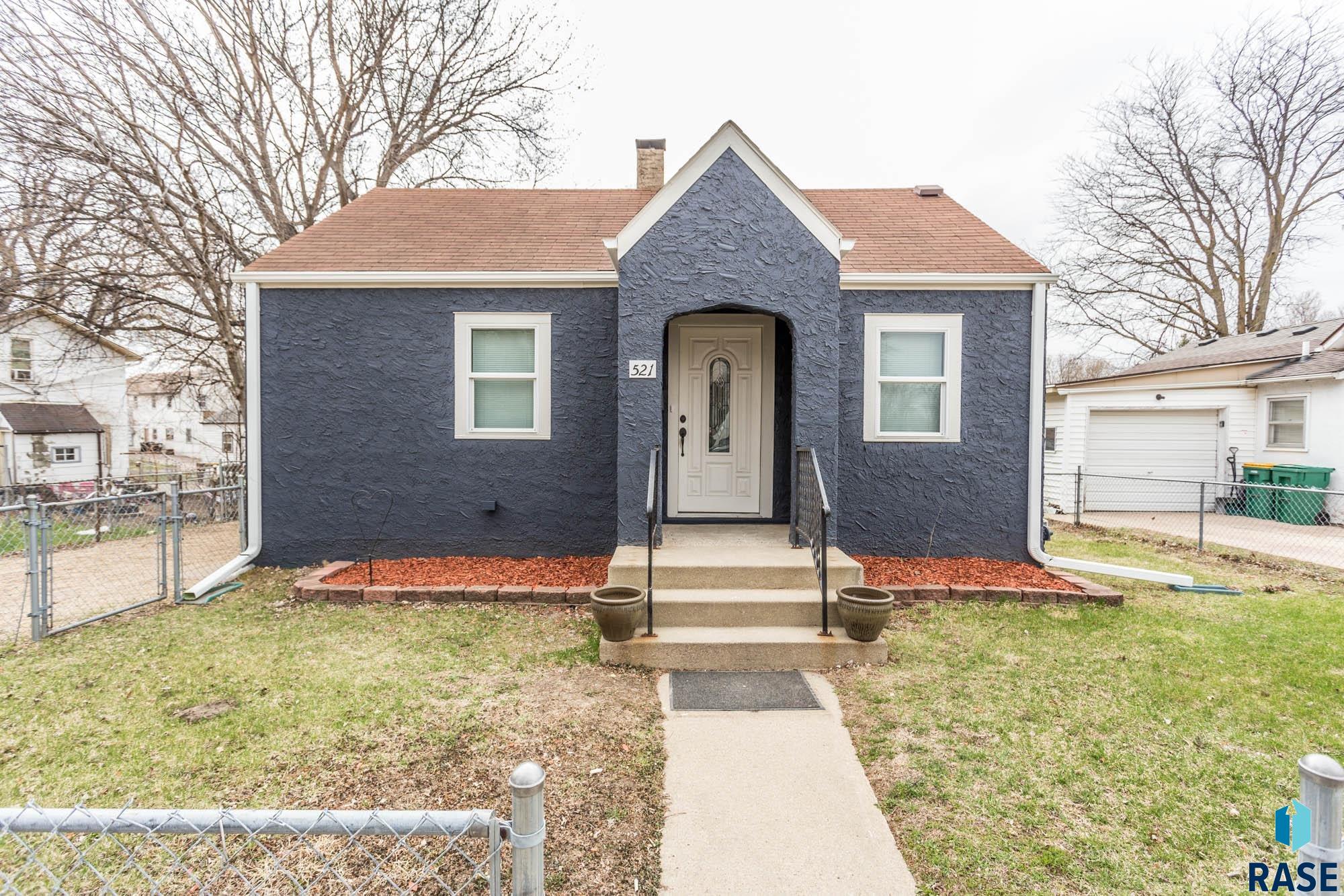 521 N Highland Avenue, Sioux Falls, SD 57103