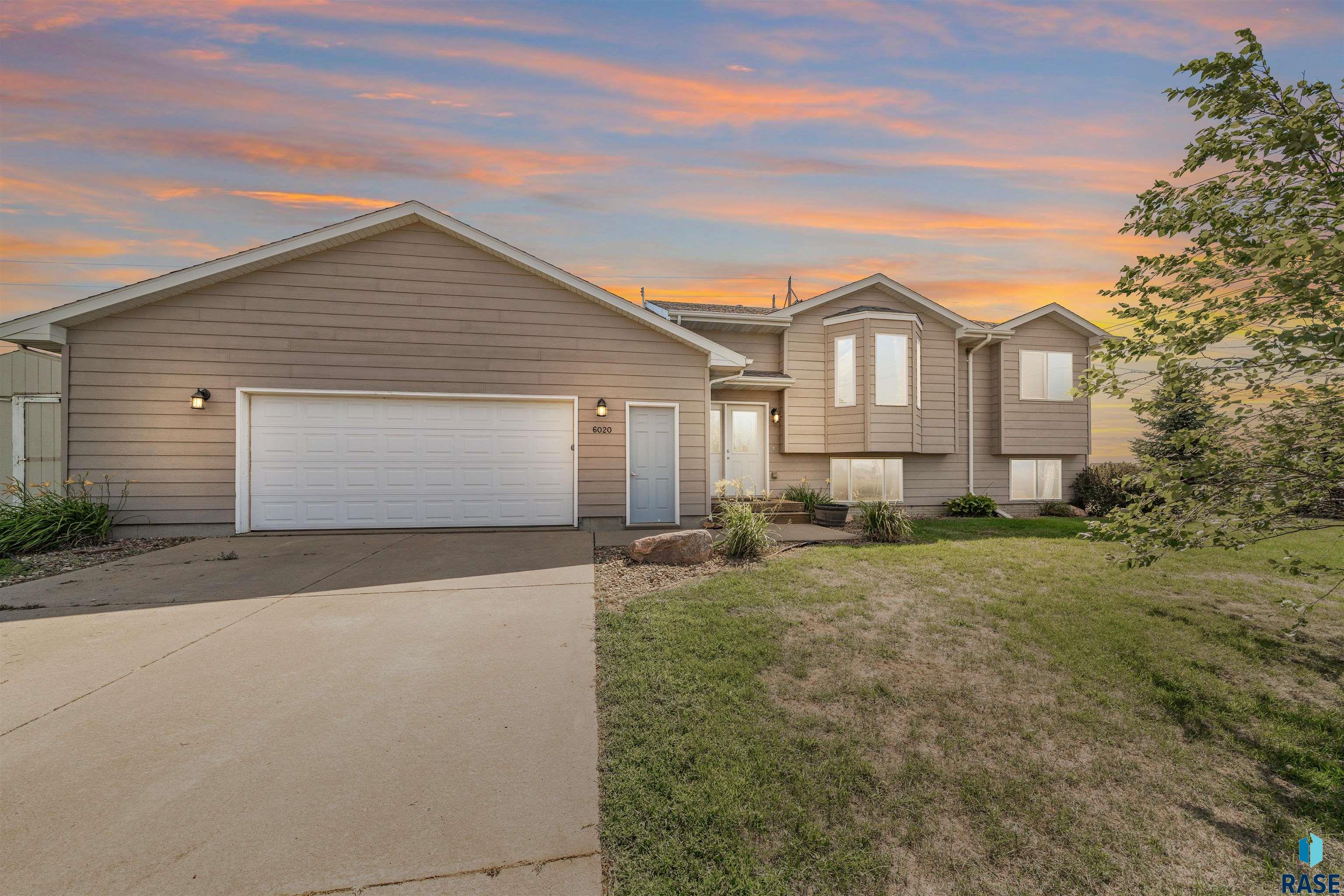 6020 S Galway Avenue, Sioux Falls, SD 57106