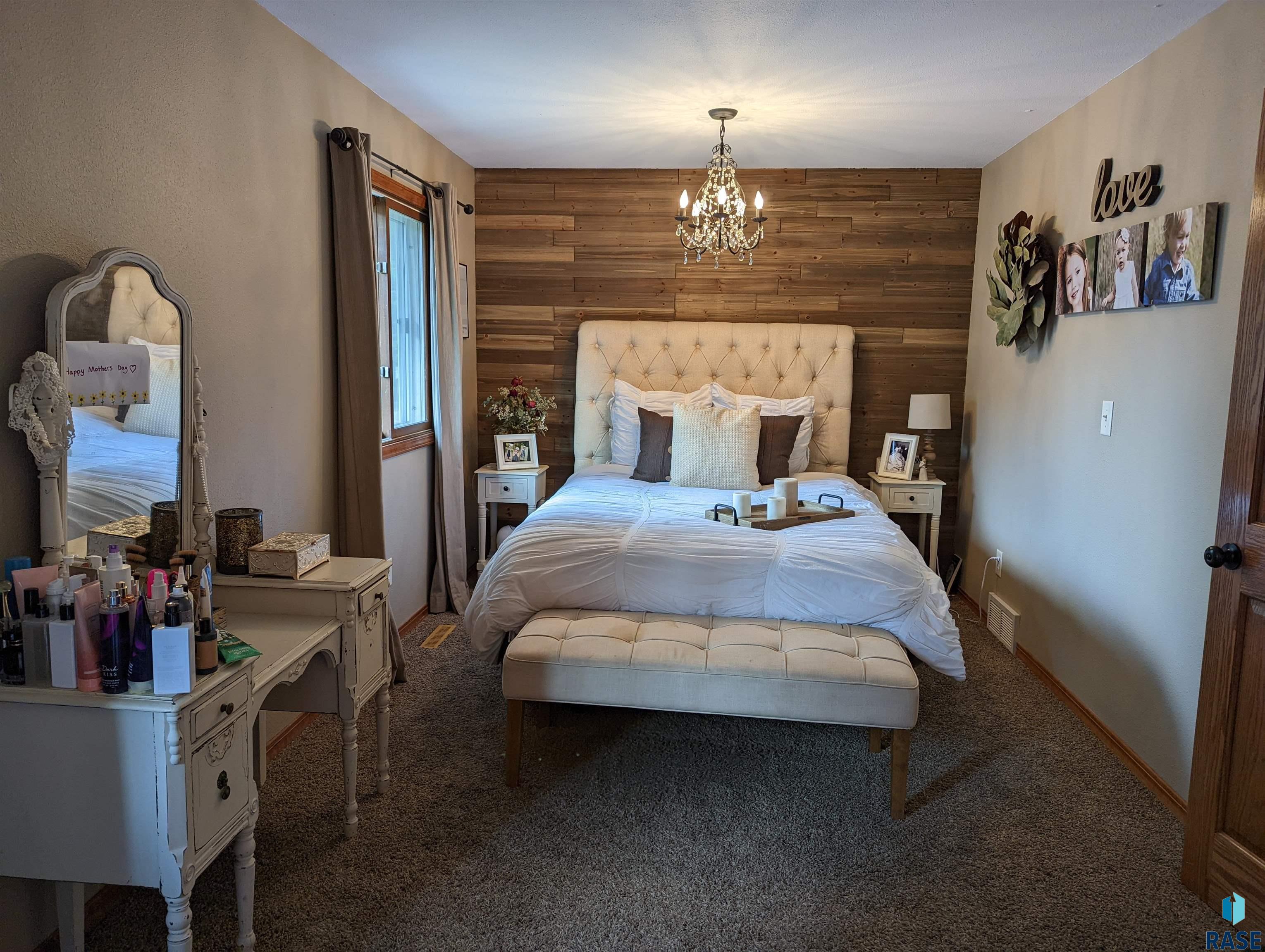 1113 S Joliet St Street