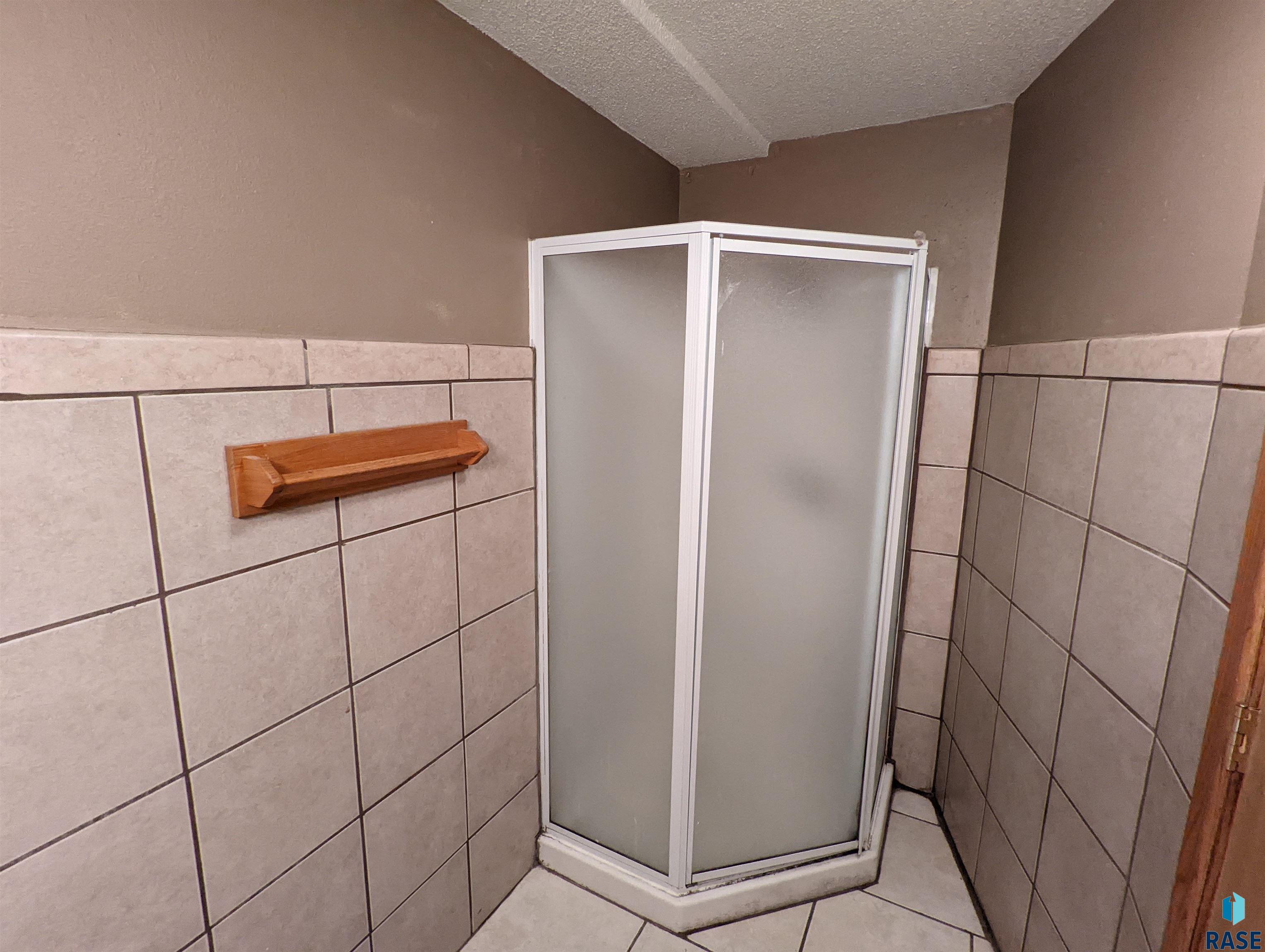 1113 S Joliet St Street