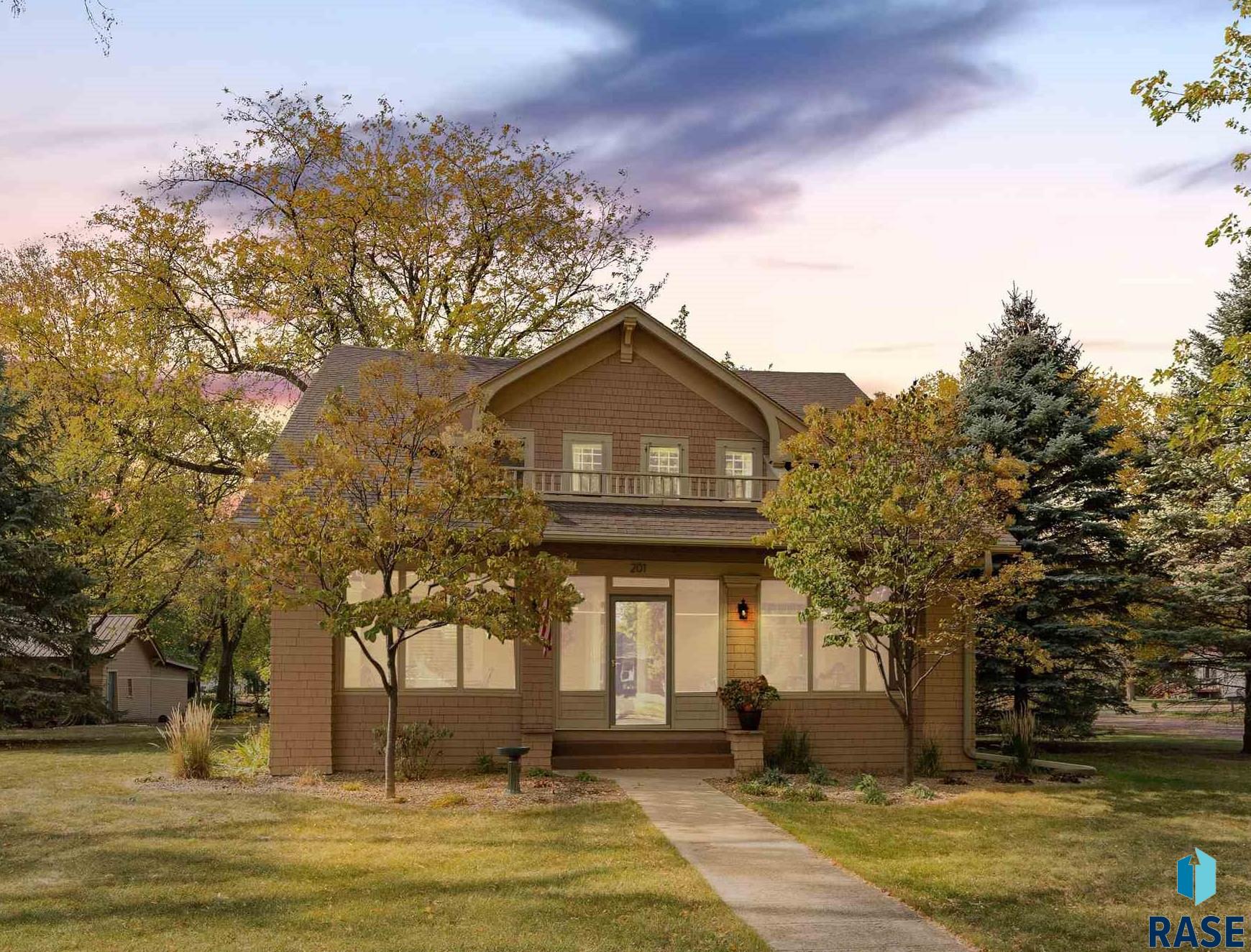 201 Dakota Street, Centerville, SD 57014