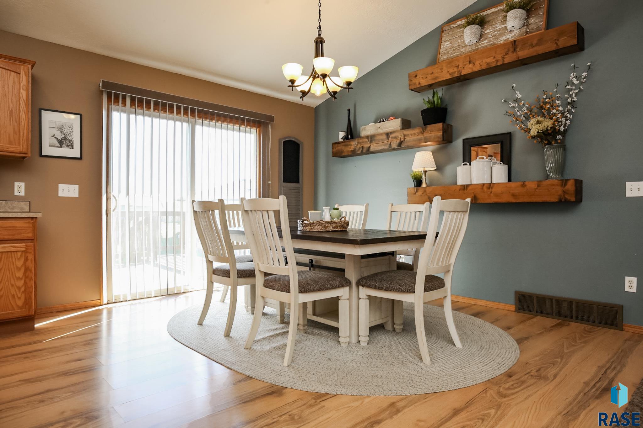 113 E Ponderosa Cir