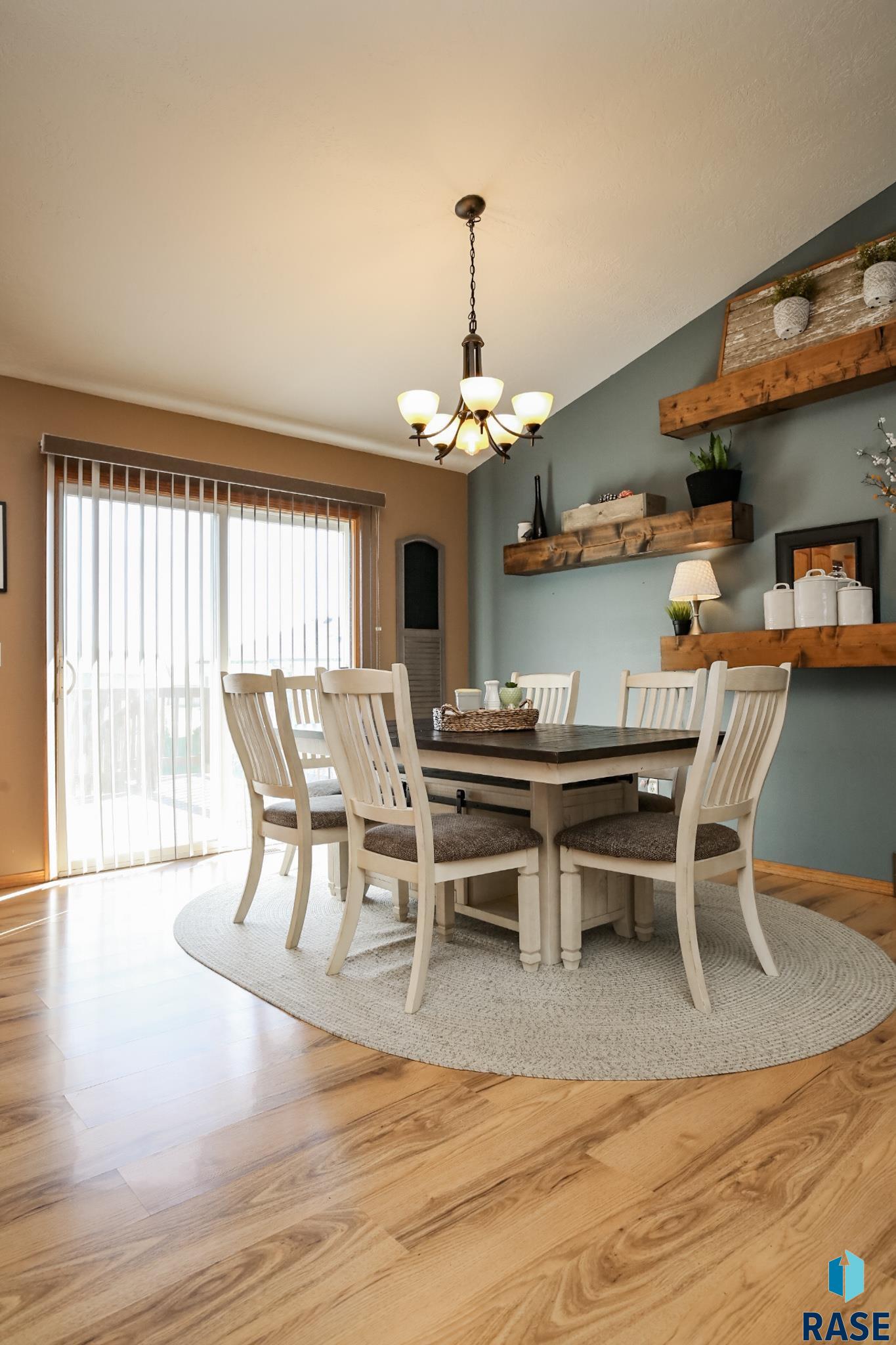 113 E Ponderosa Cir