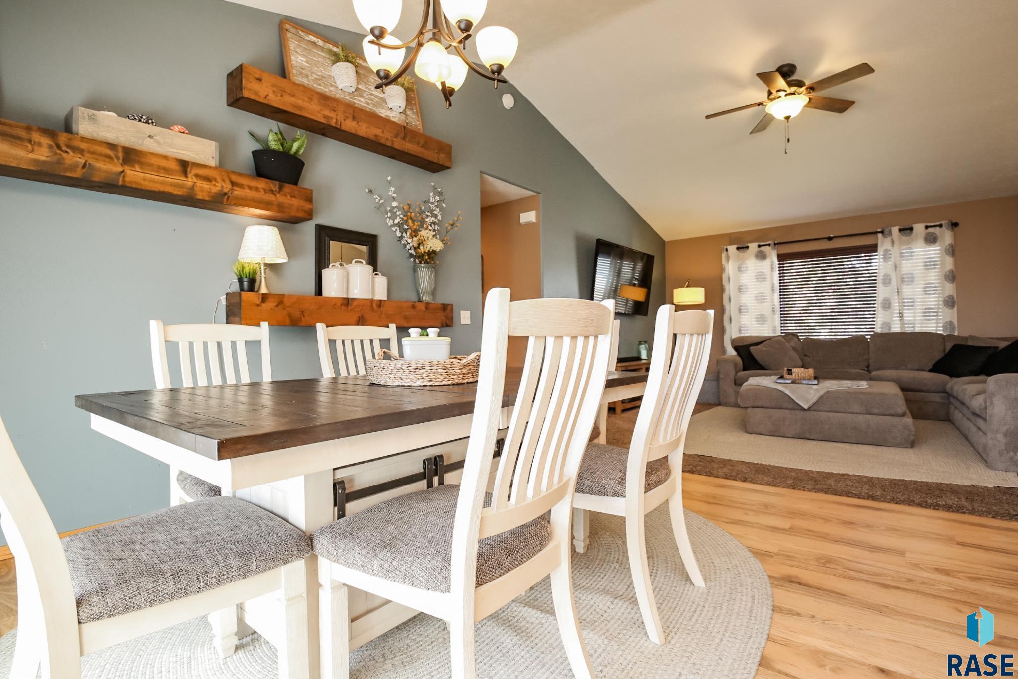 113 E Ponderosa Cir