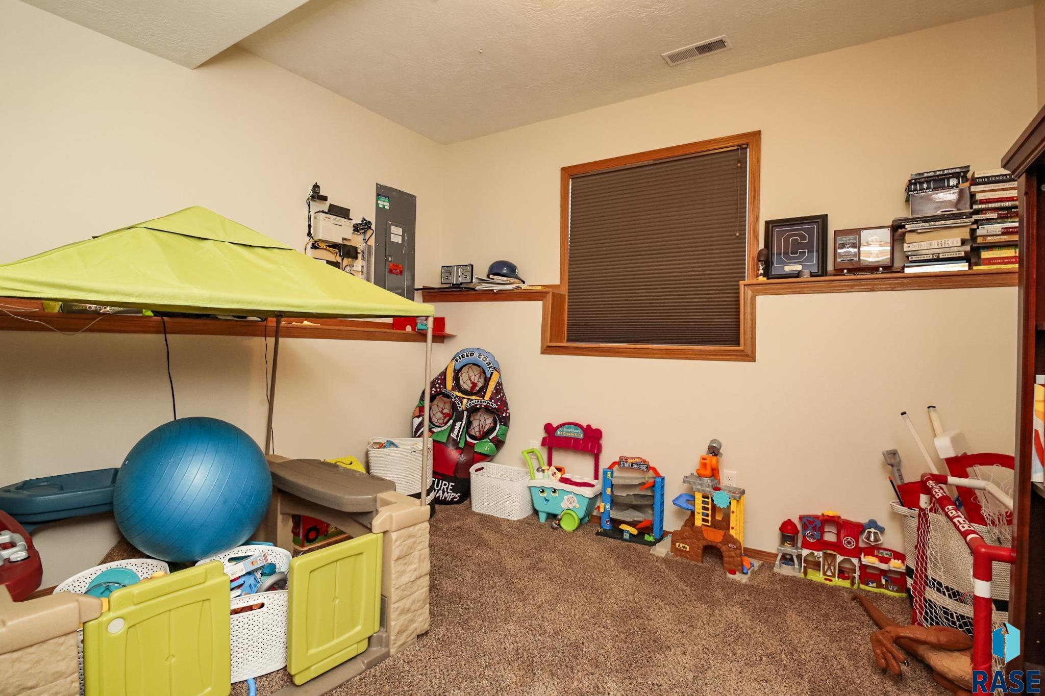 113 E Ponderosa Cir