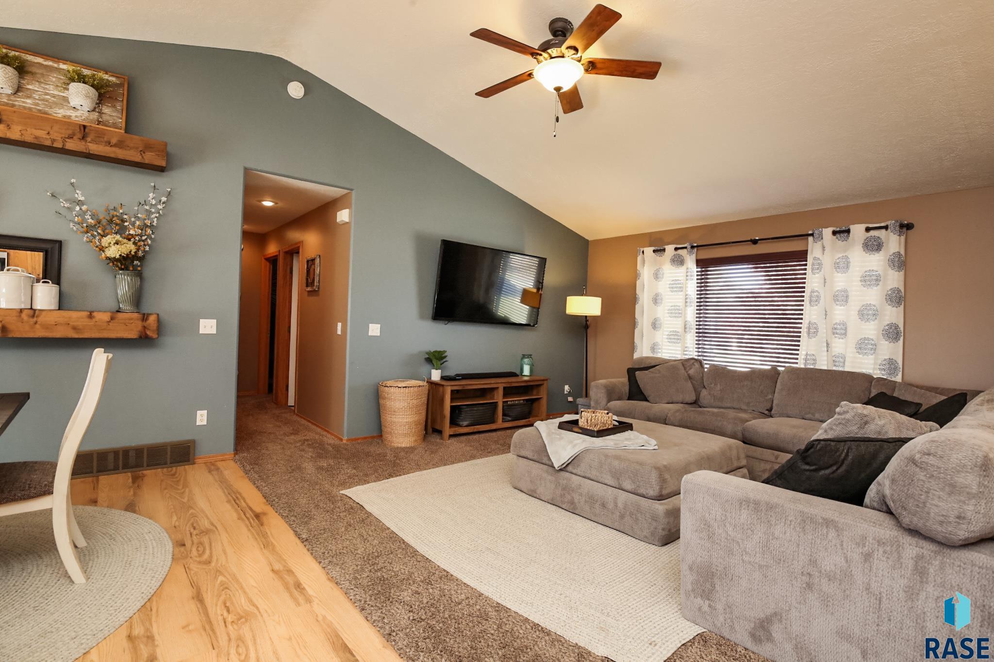113 E Ponderosa Cir