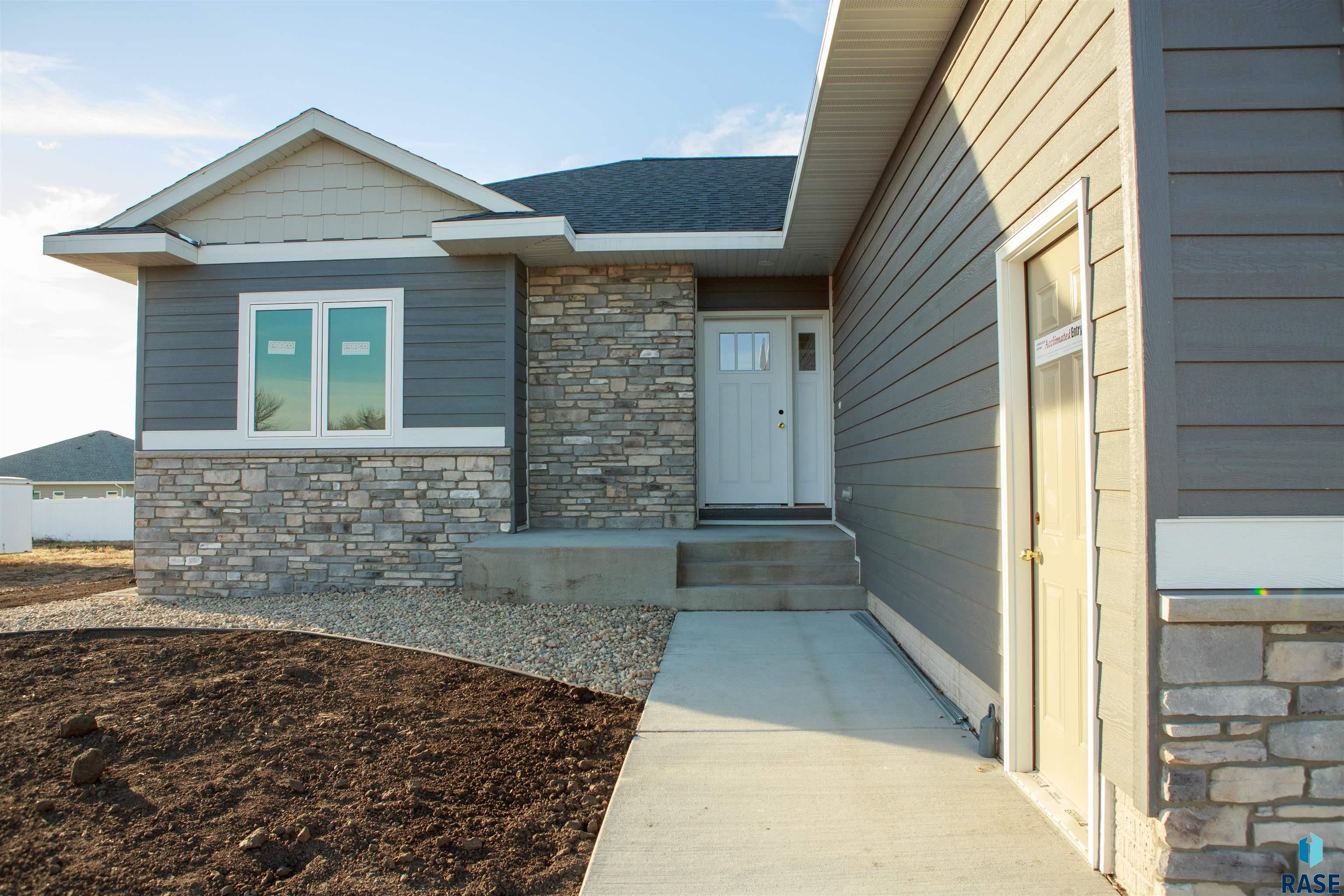 121 E Birchwood Dr Drive