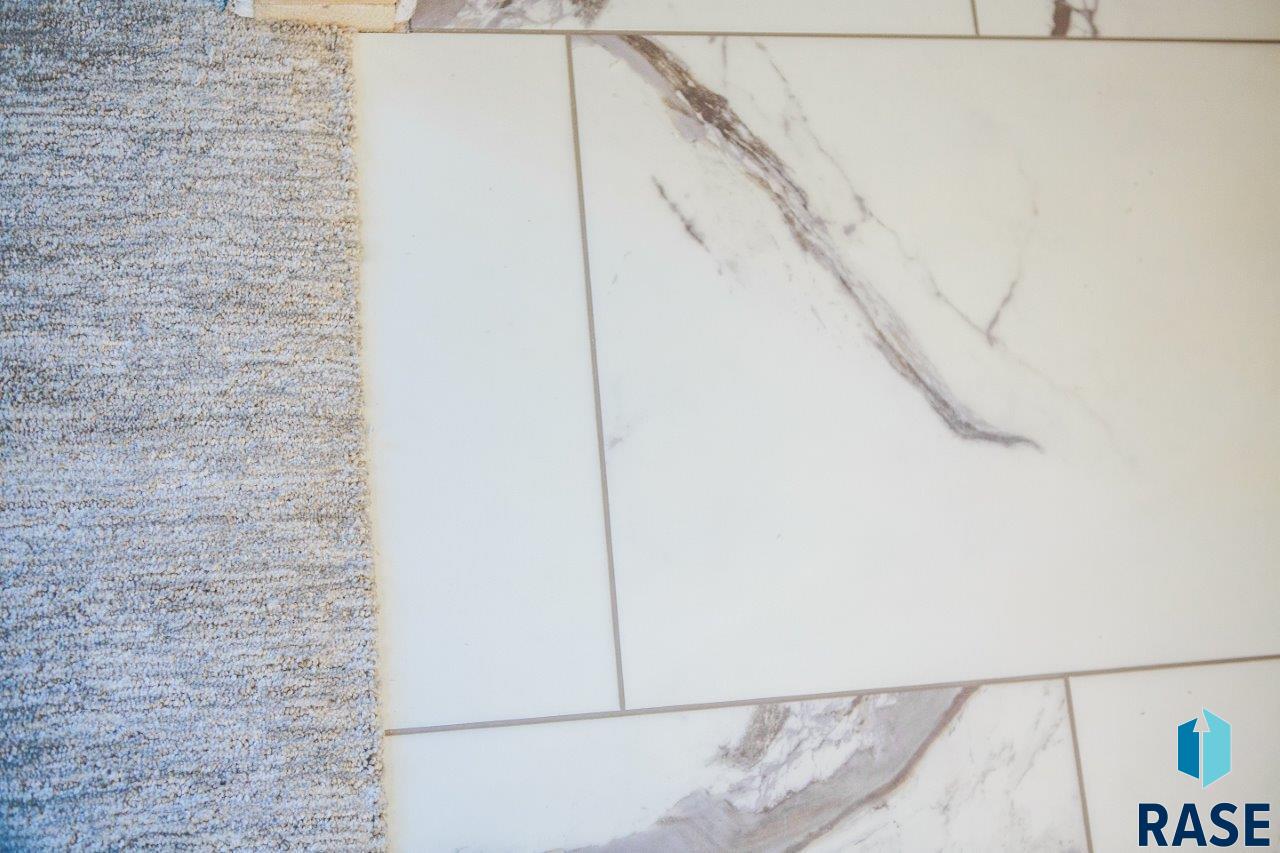 121 E Birchwood Dr Drive