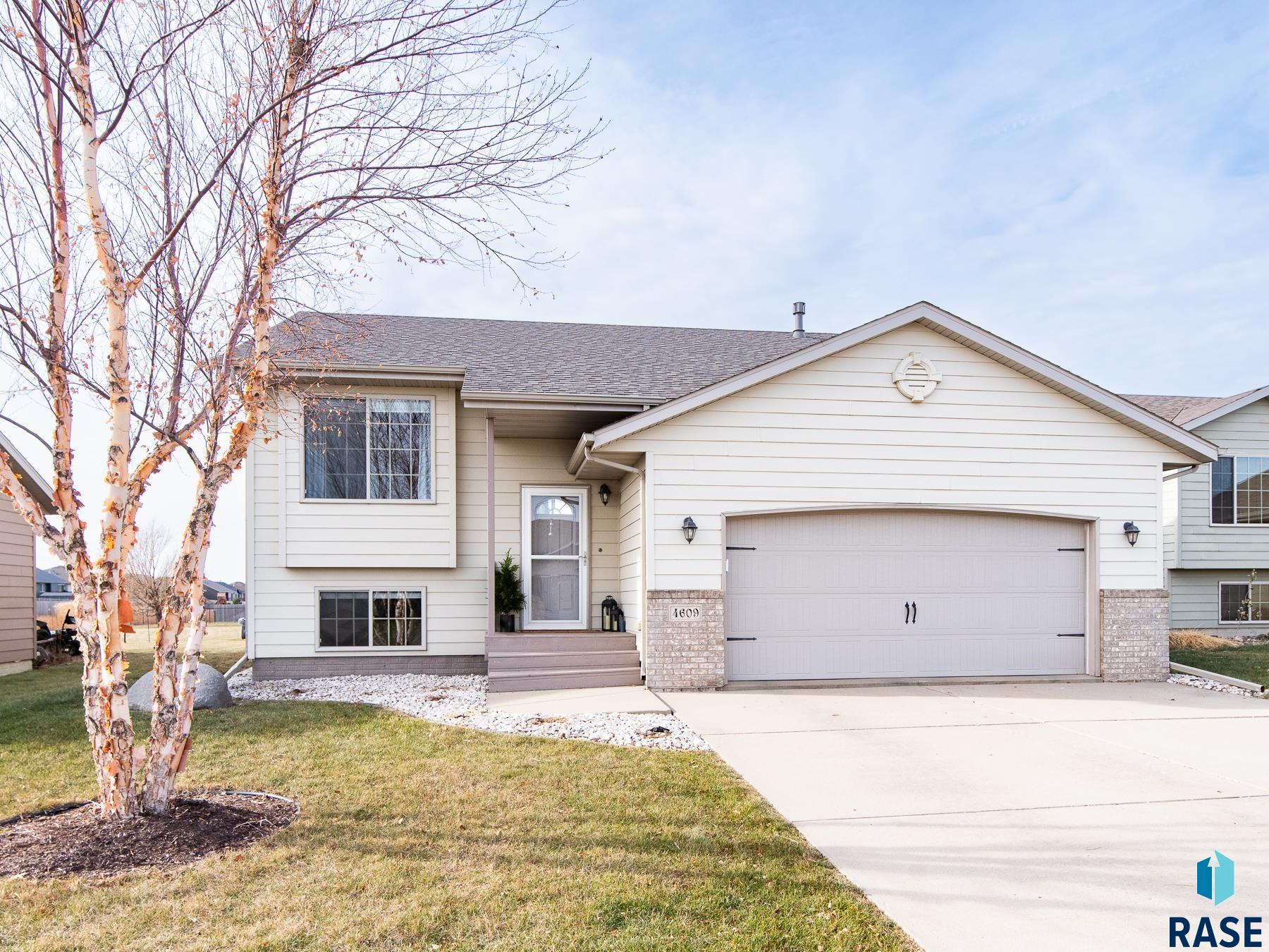 4609 S Grinnell Ave Avenue