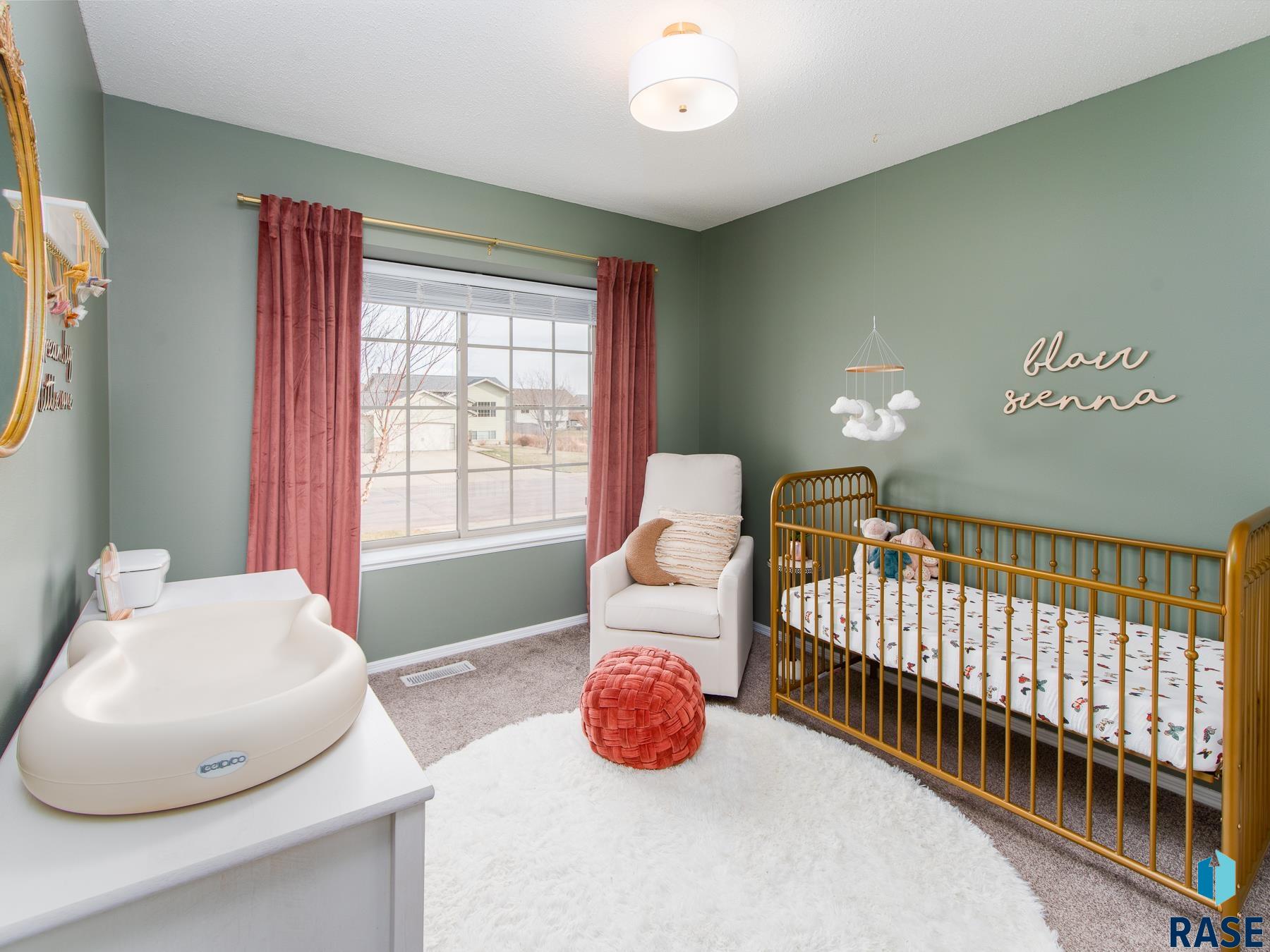 4609 S Grinnell Ave Avenue