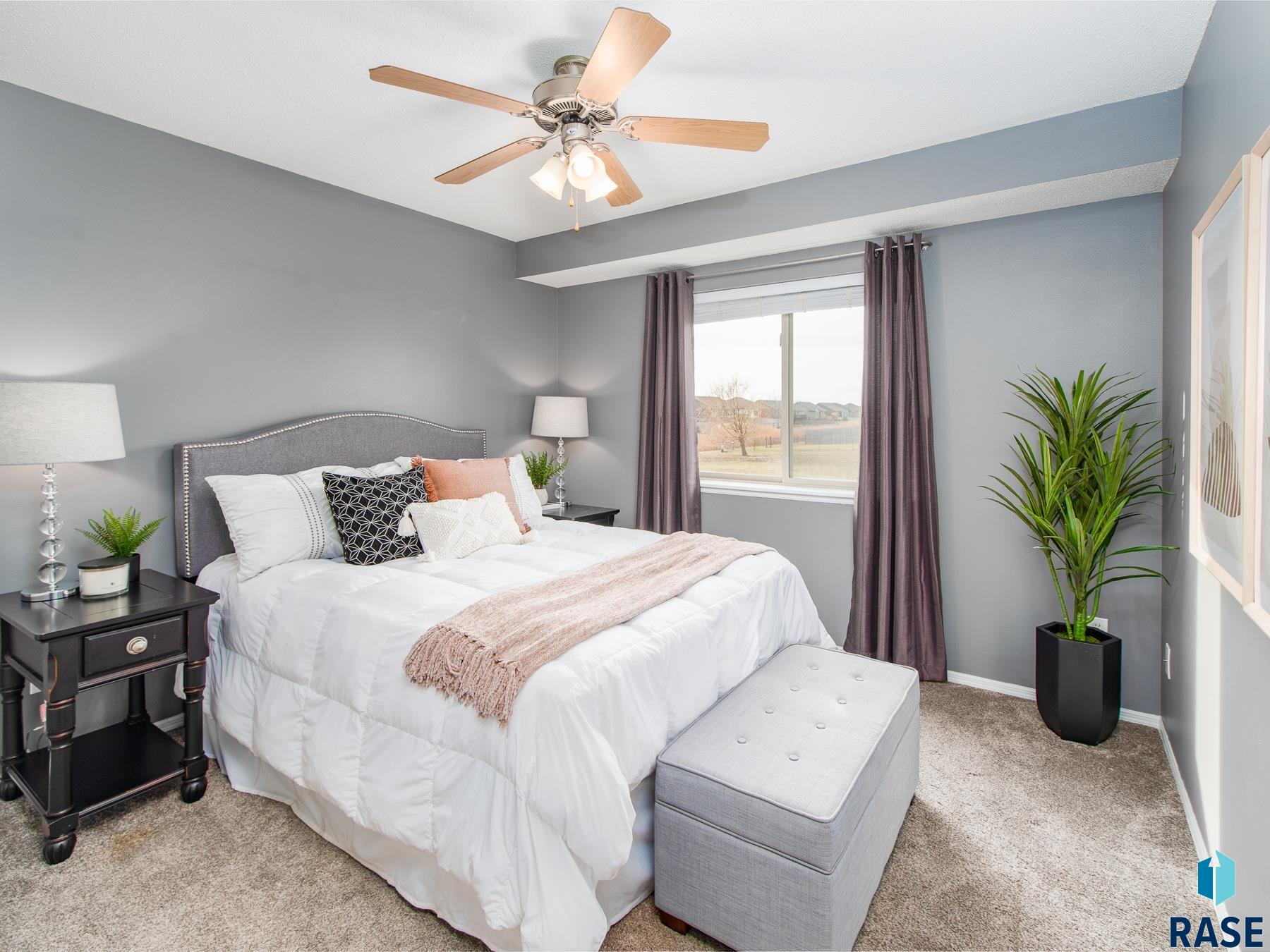 4609 S Grinnell Ave Avenue