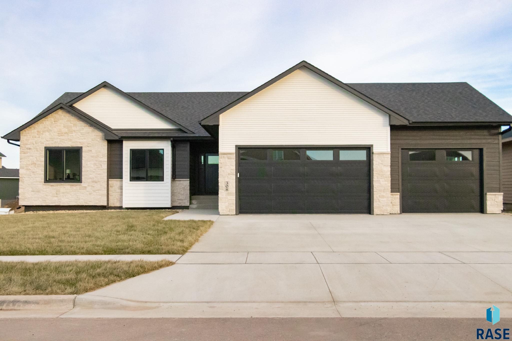 308 N Wildcat Dr