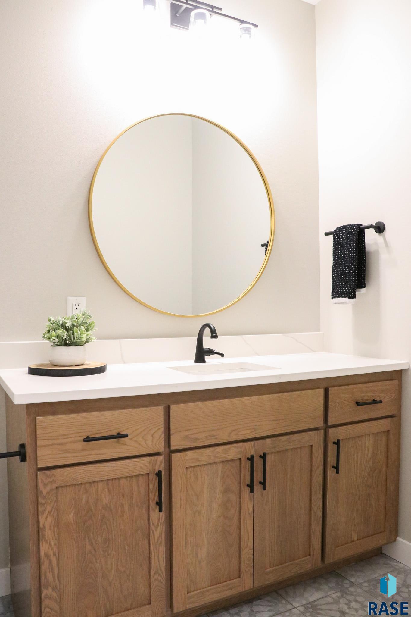 308 N Wildcat Dr Drive