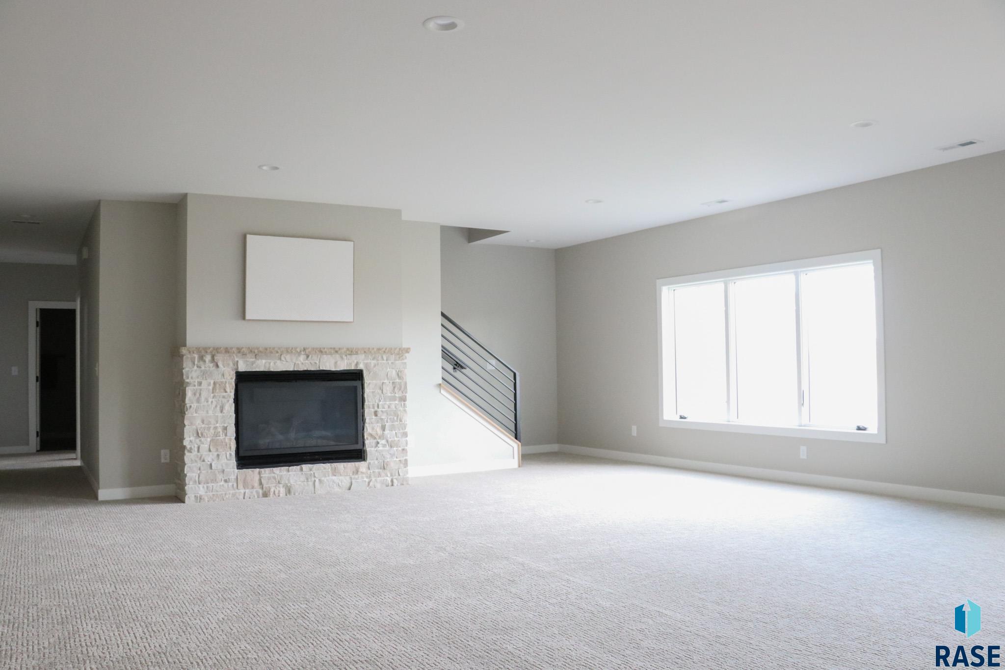 308 N Wildcat Dr