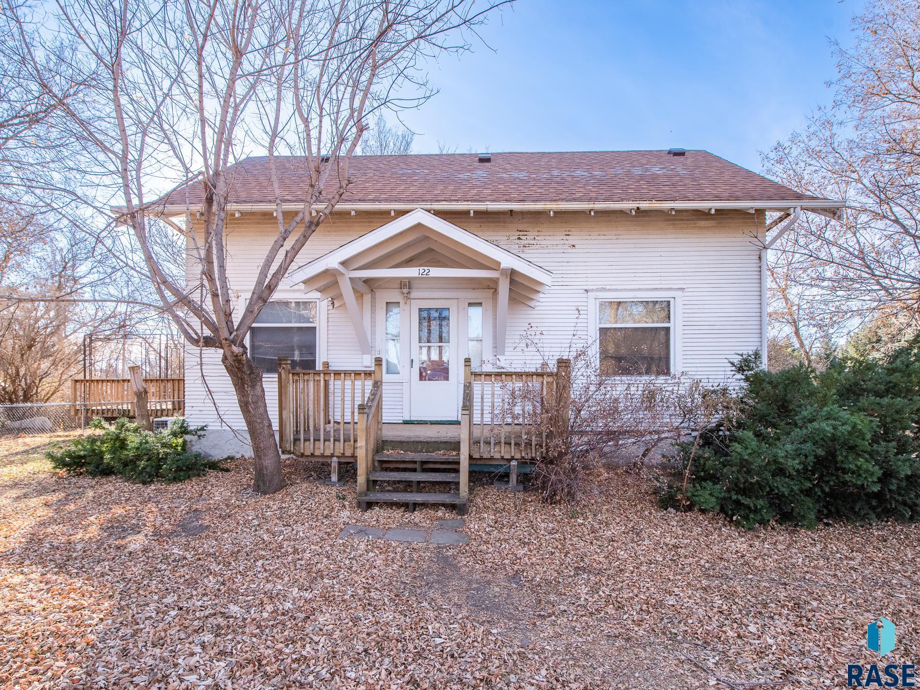 122 W Sanborn St