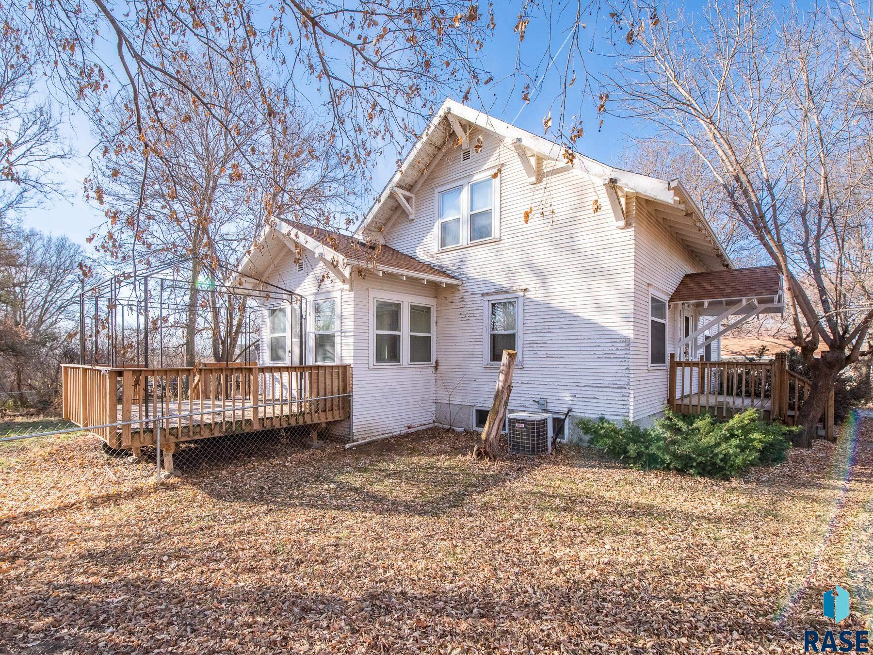 122 W Sanborn St