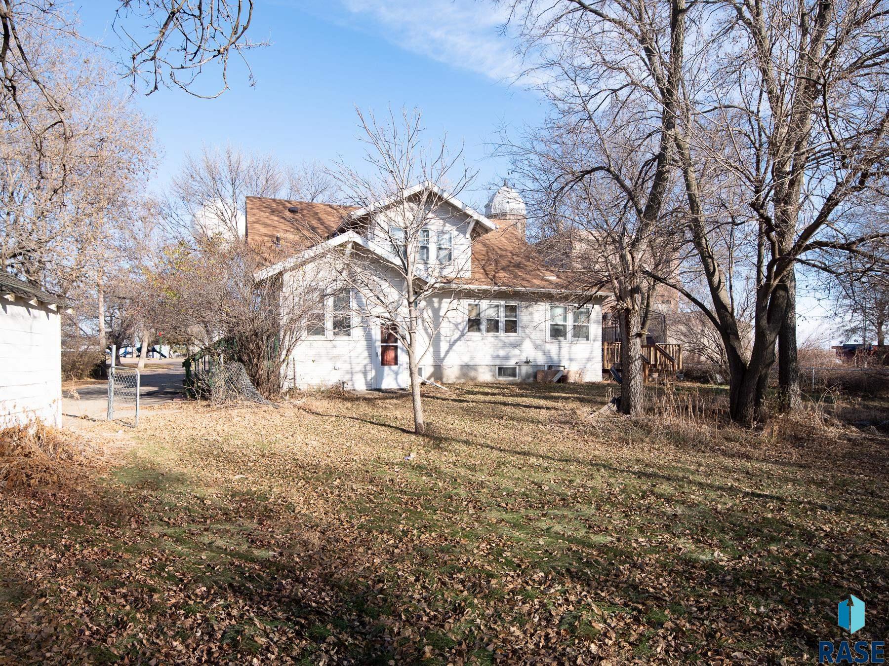 122 W Sanborn St
