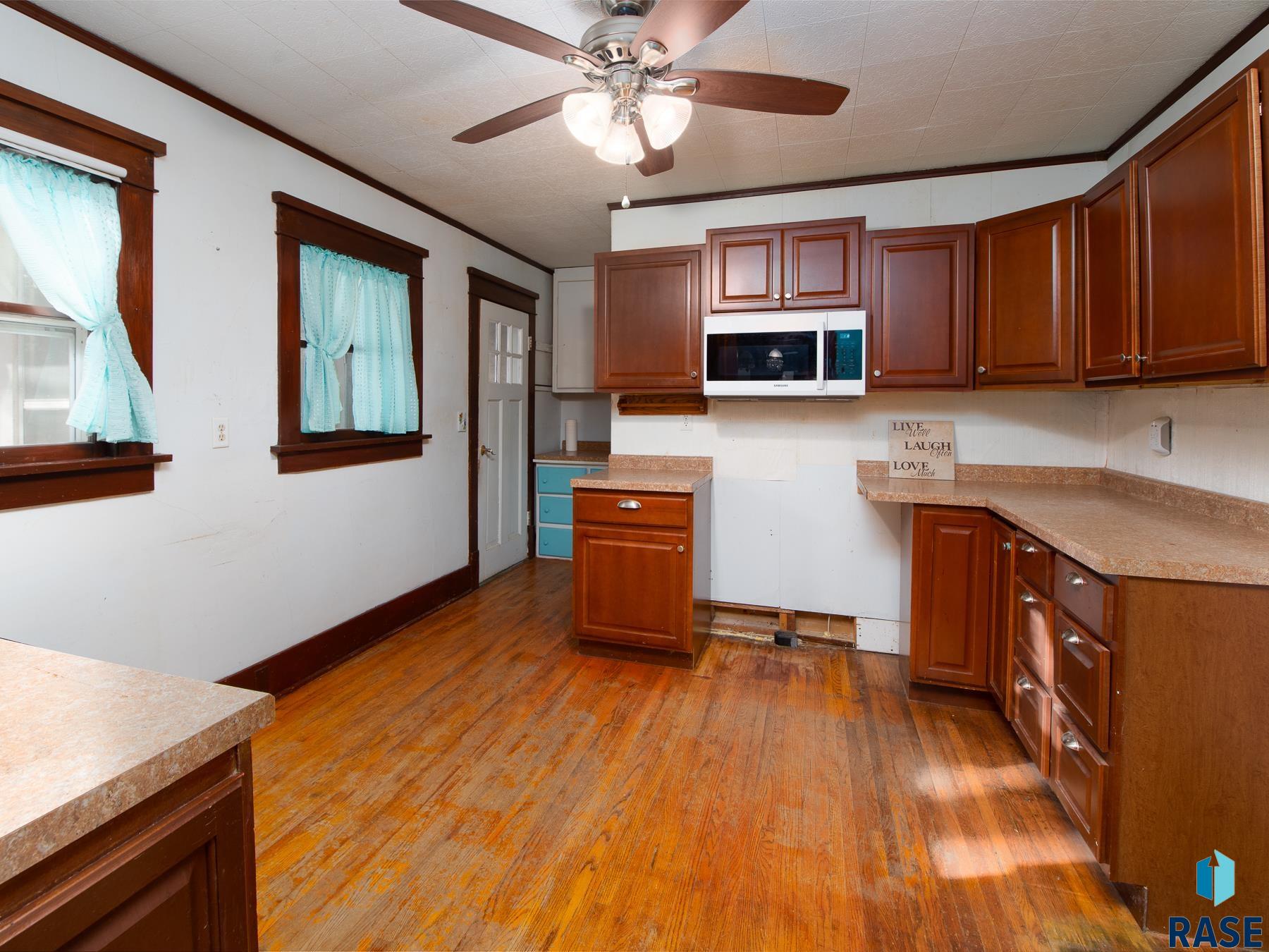 122 W Sanborn St