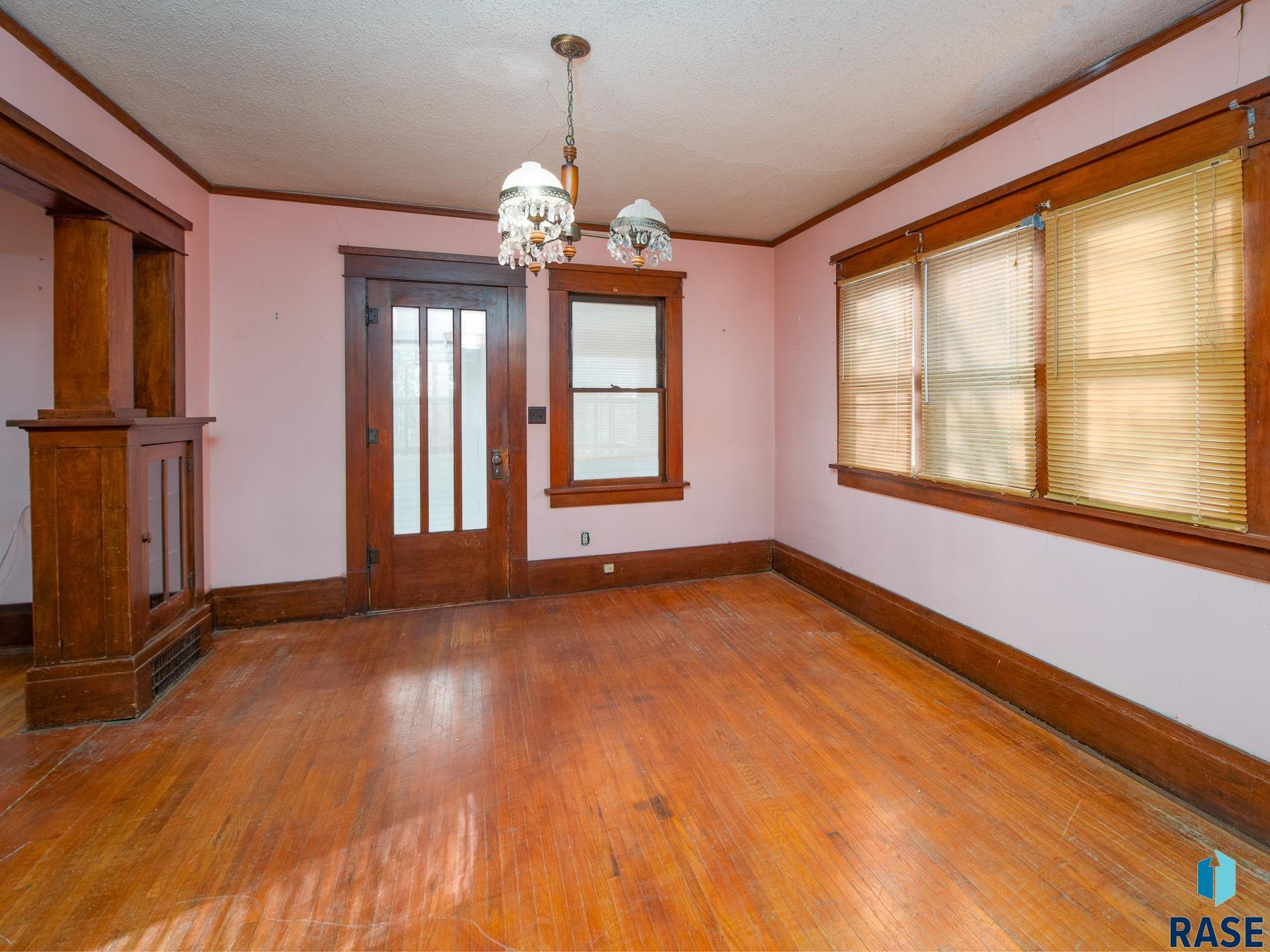 122 W Sanborn St