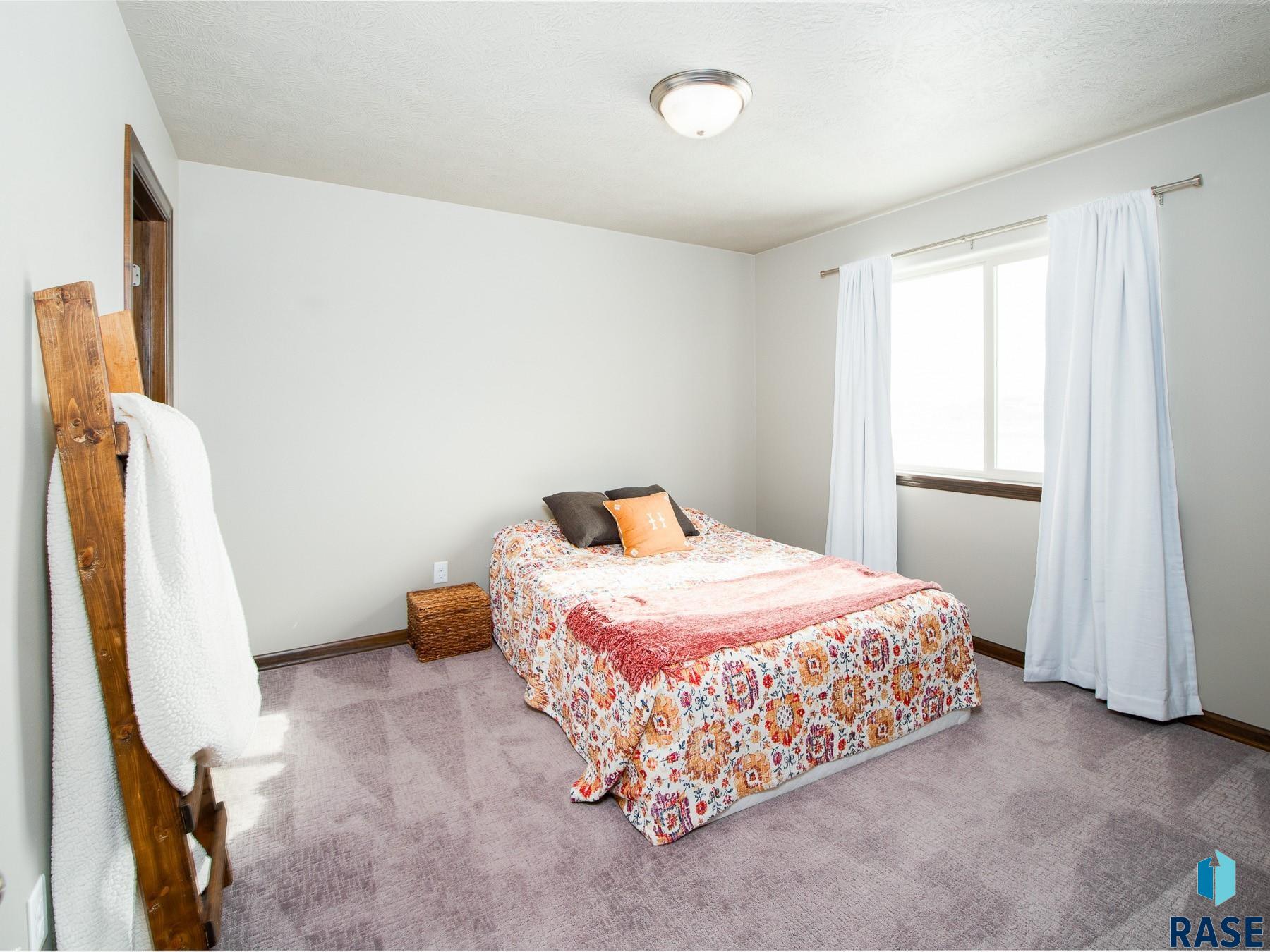 5909 S Bounty Pl