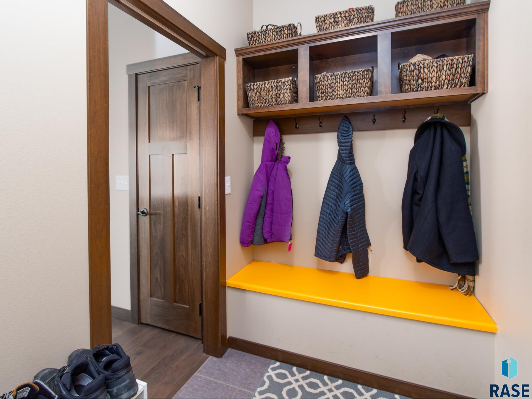 5320 S Solono Ave Avenue