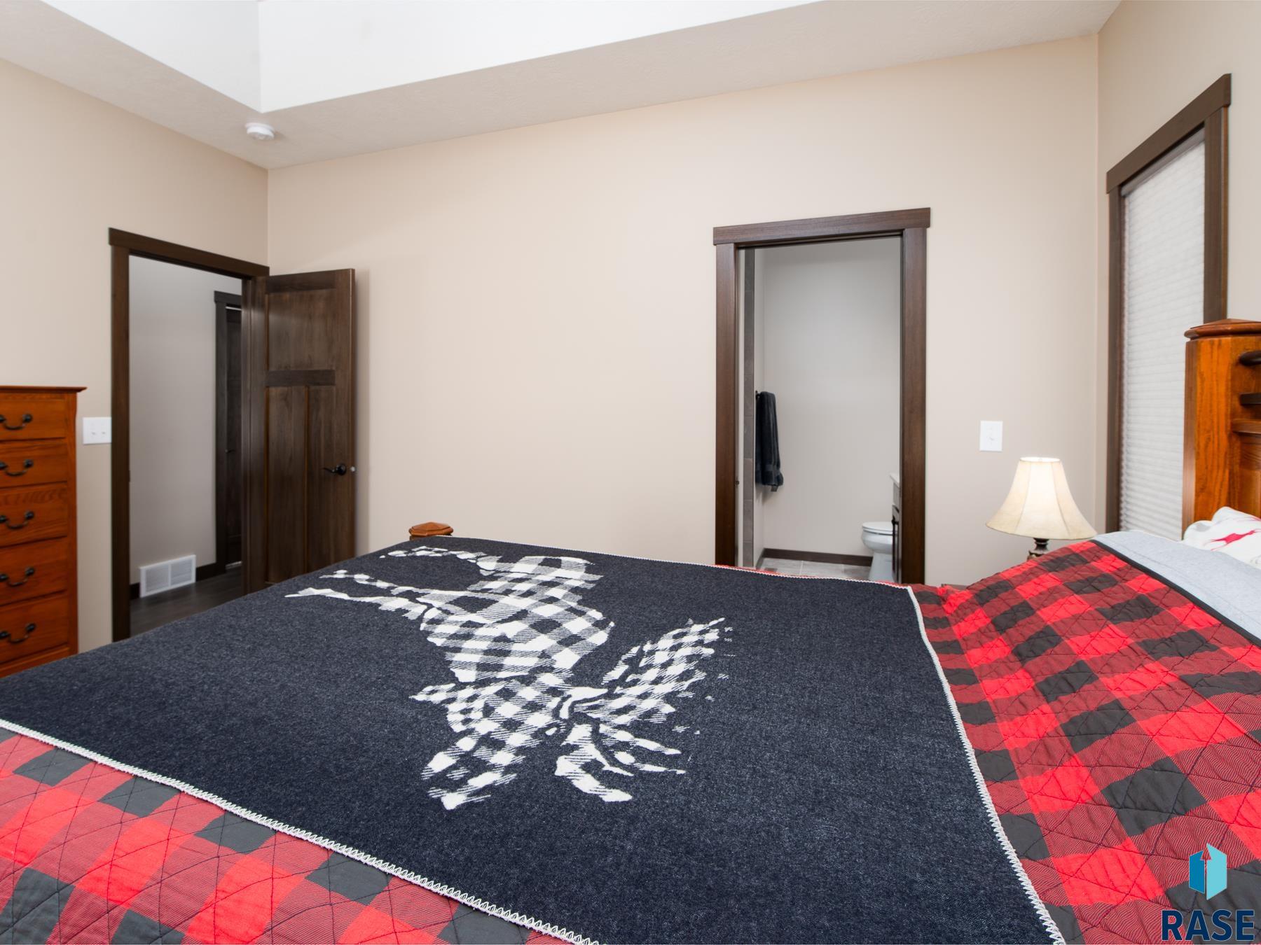 5320 S Solono Ave Avenue