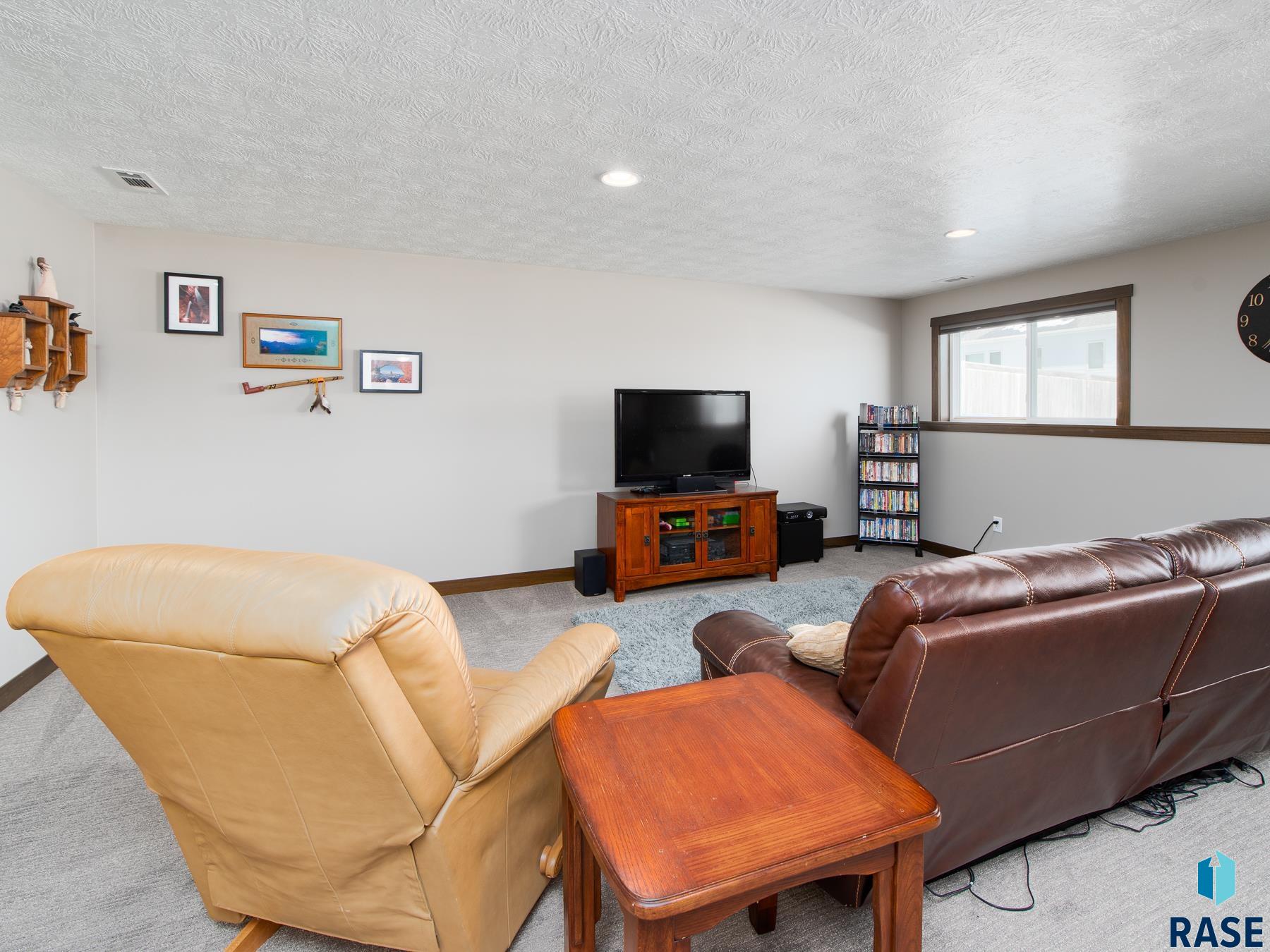 5320 S Solono Ave Avenue