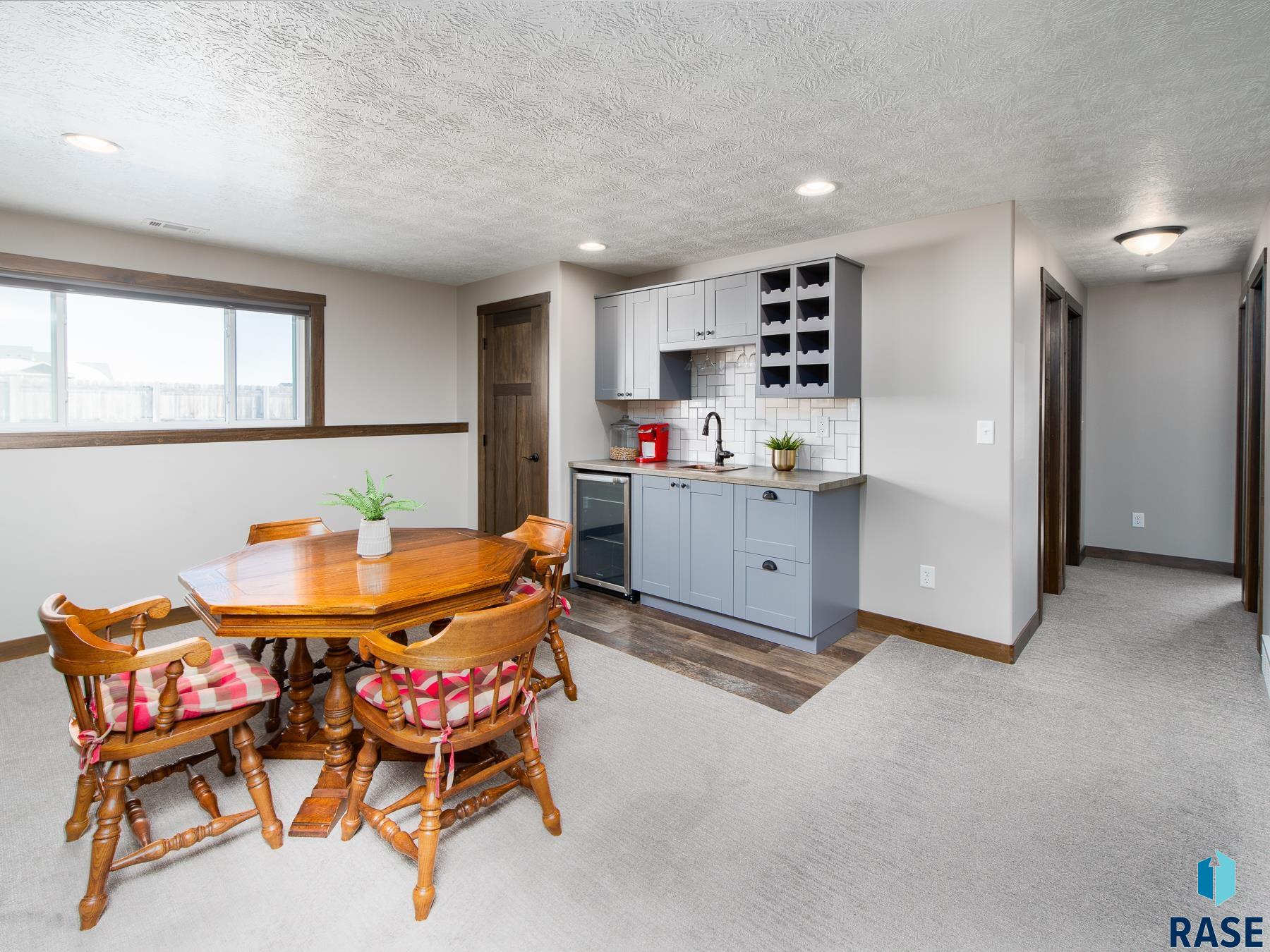 5320 S Solono Ave Avenue