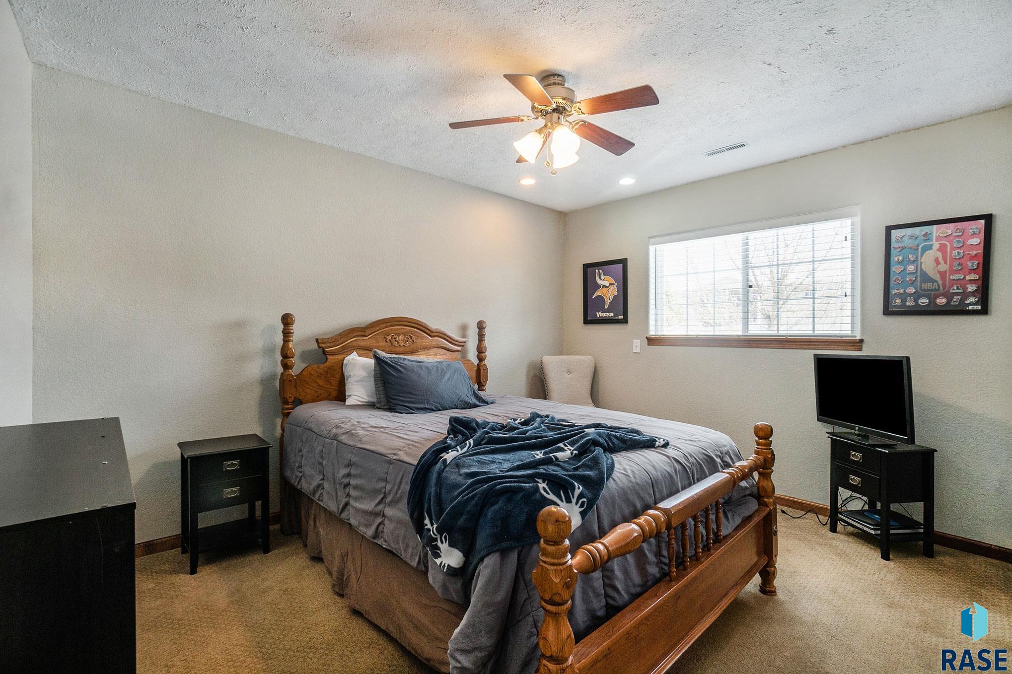 4204 S Bedford Ave Avenue