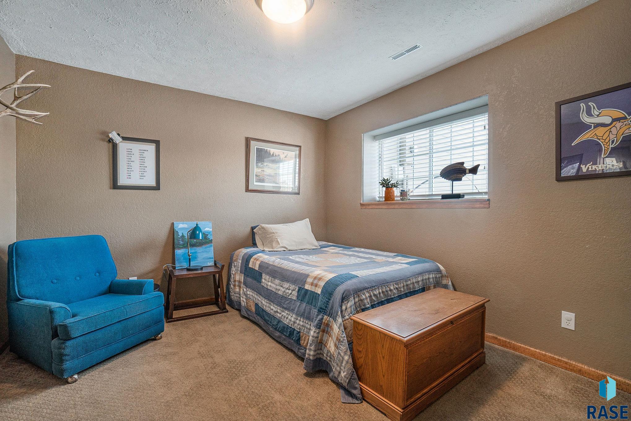 4204 S Bedford Ave Avenue