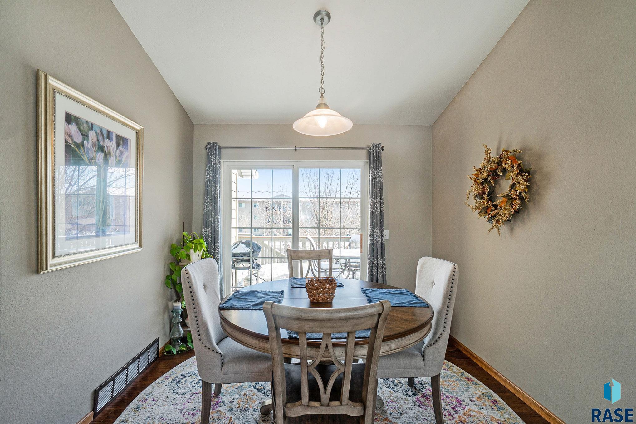 4204 S Bedford Ave Avenue