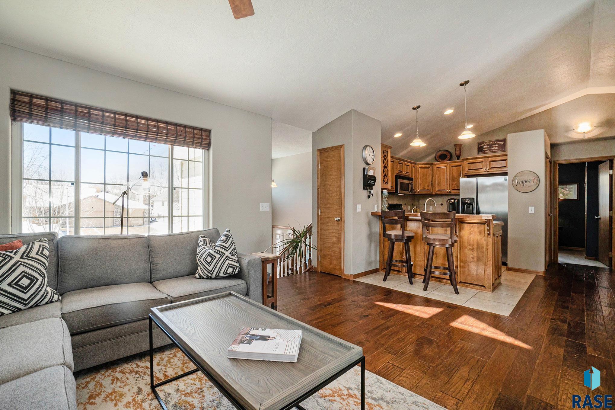 4204 S Bedford Ave Avenue