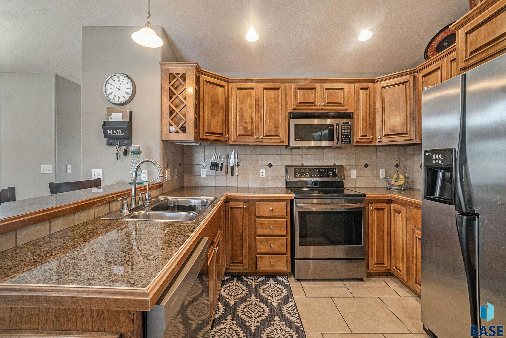 4204 S Bedford Ave Avenue