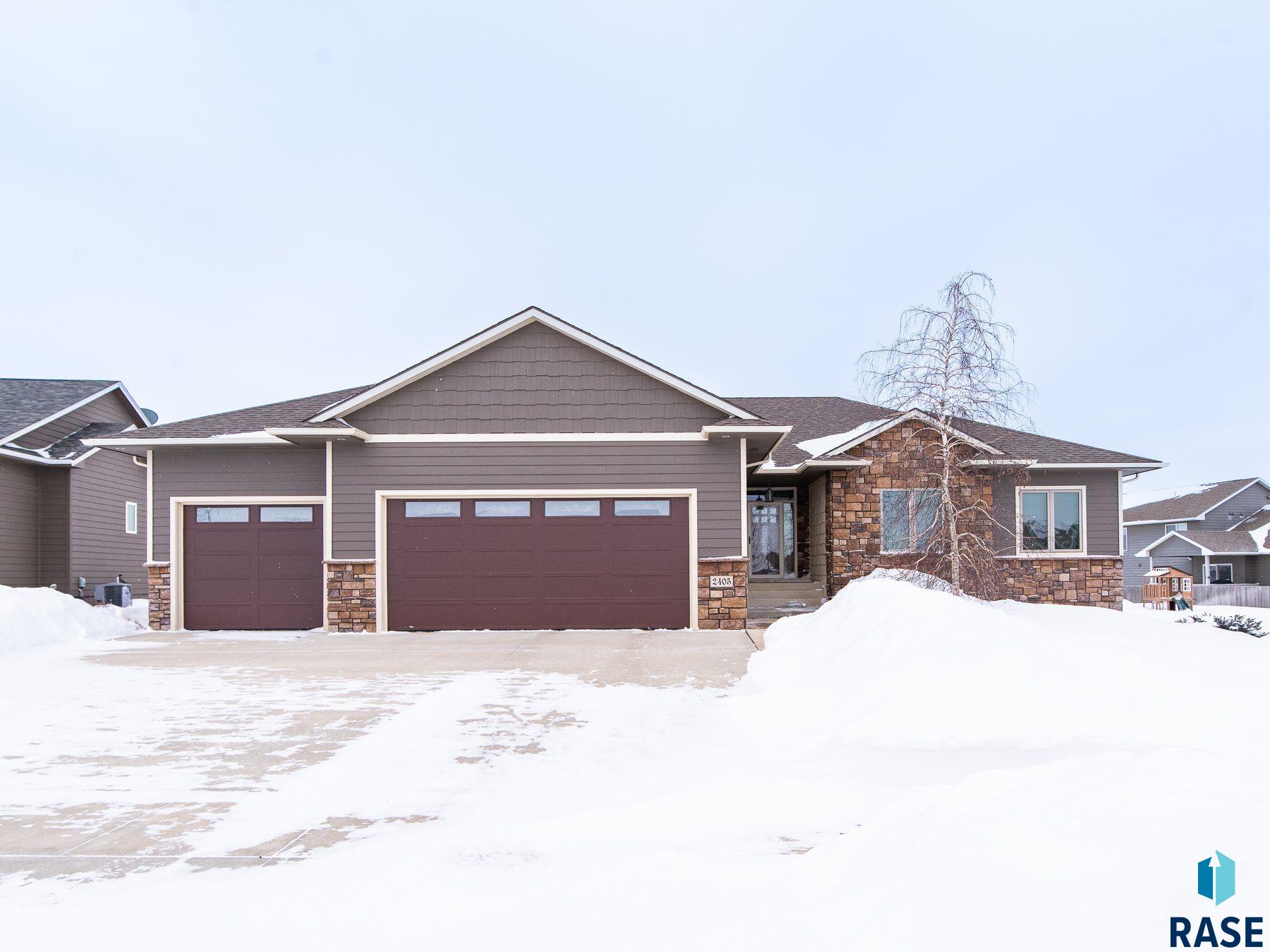 2405 S Durango Cir