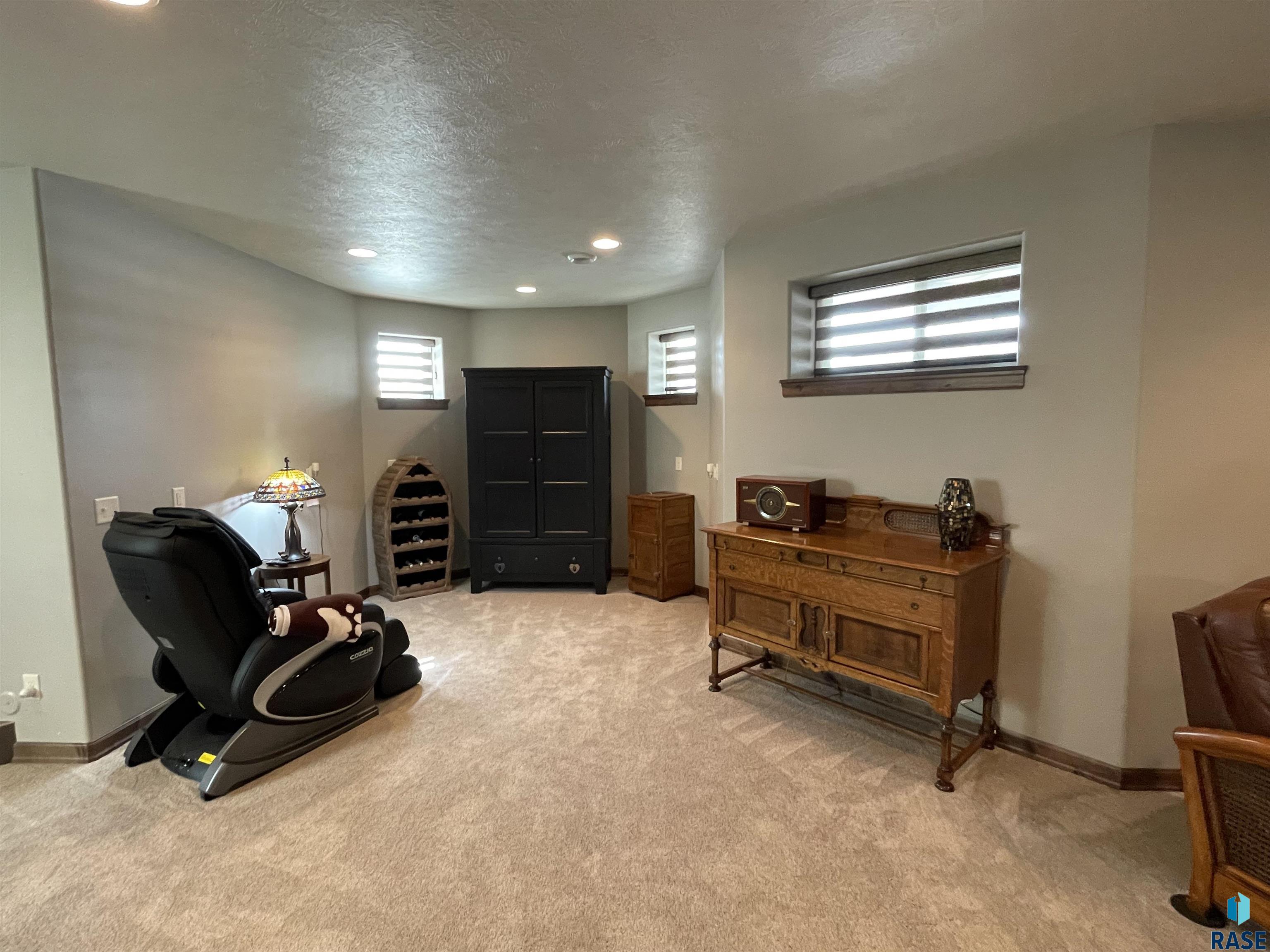 2405 S Durango Cir