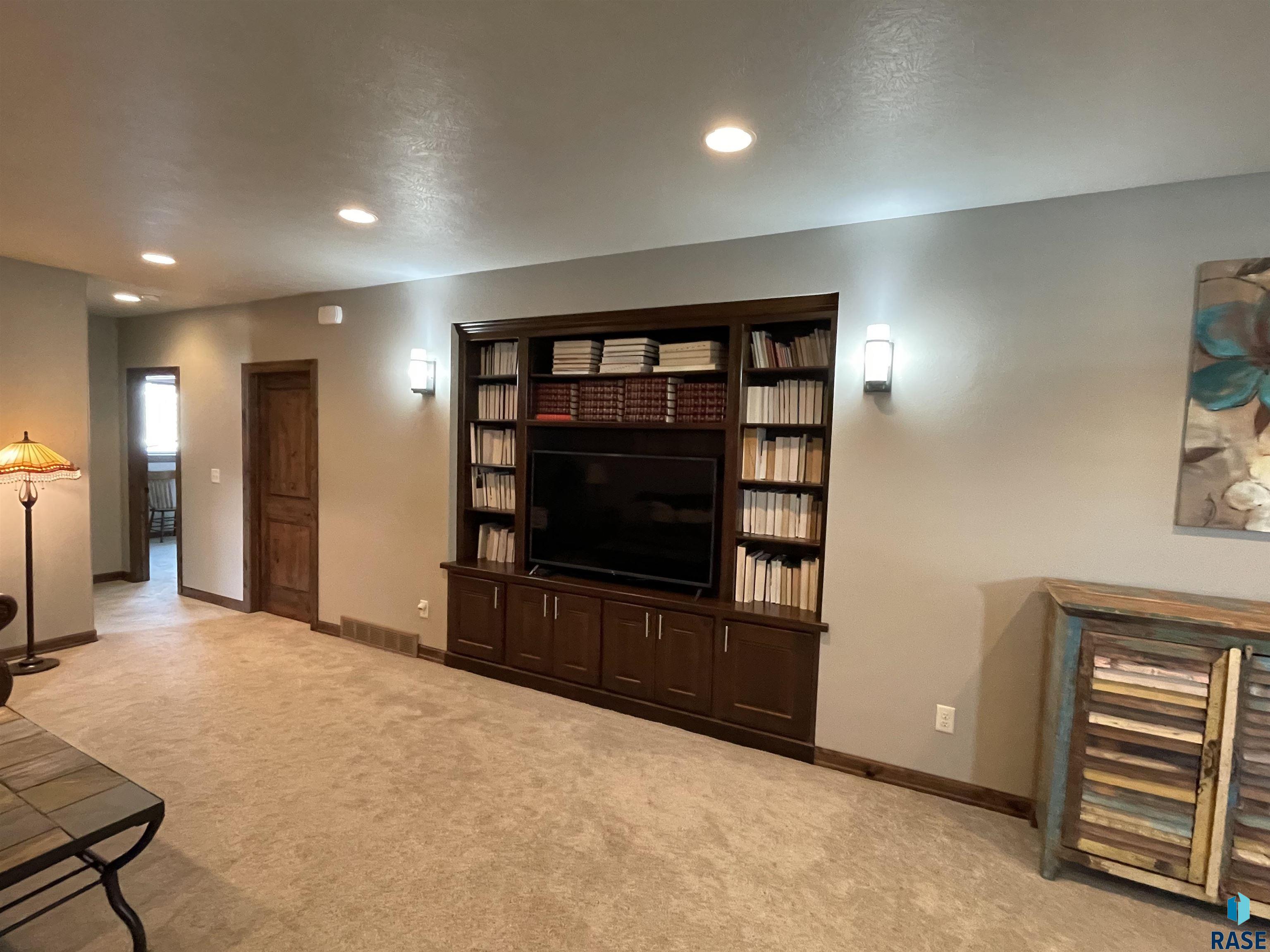 2405 S Durango Cir