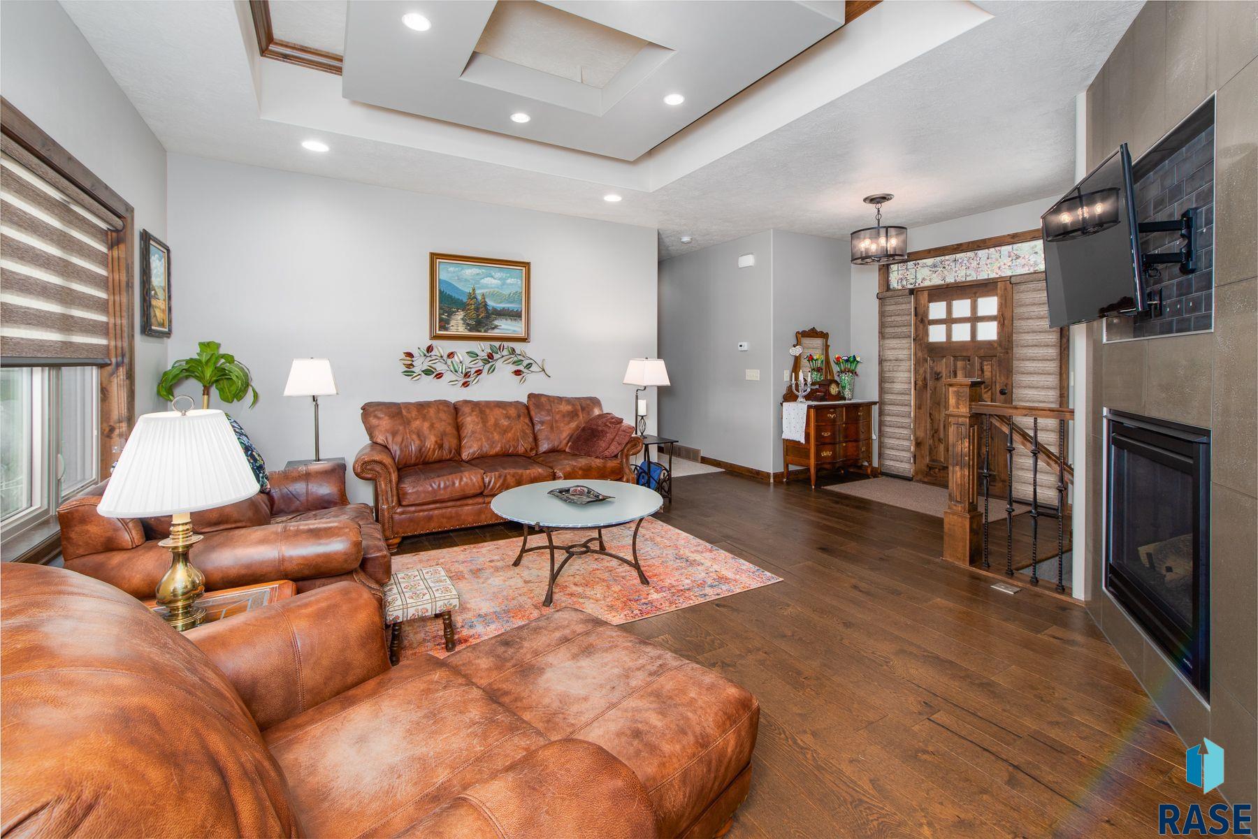 2405 S Durango Cir