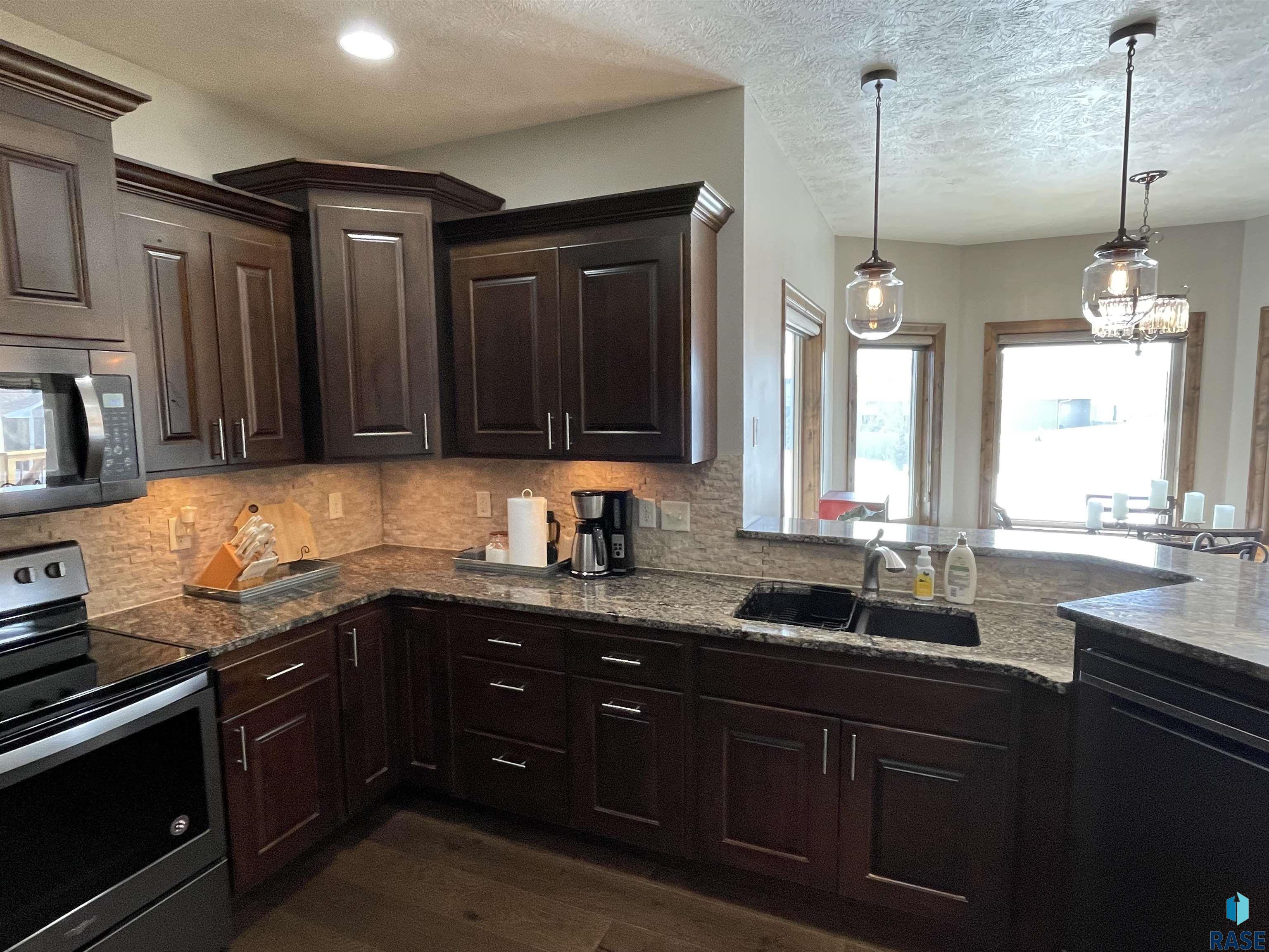 2405 S Durango Cir